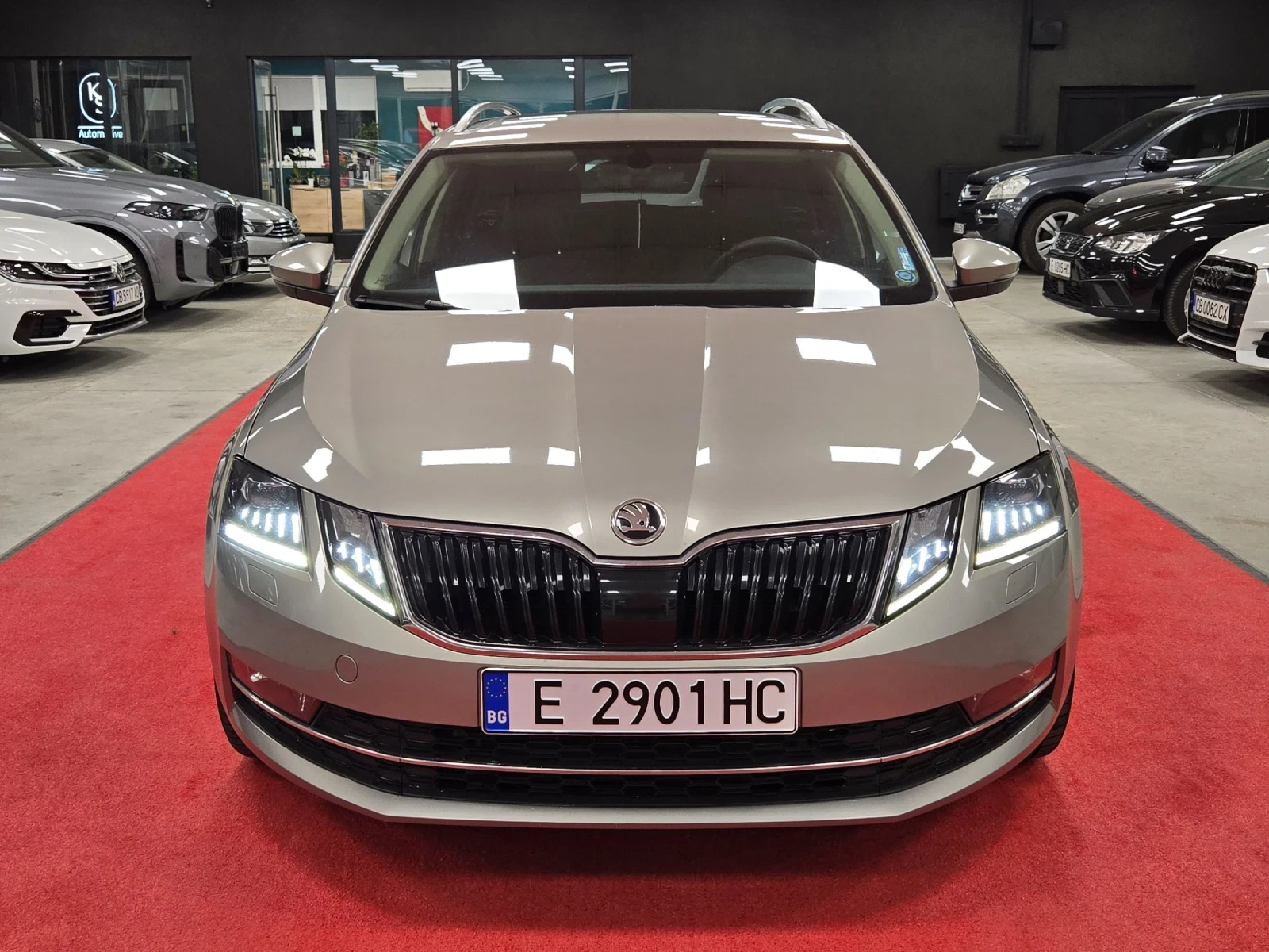 Skoda Octavia L&K / 2.0TDI / DSG6 / Обсслужена / Регистрирана - изображение 2