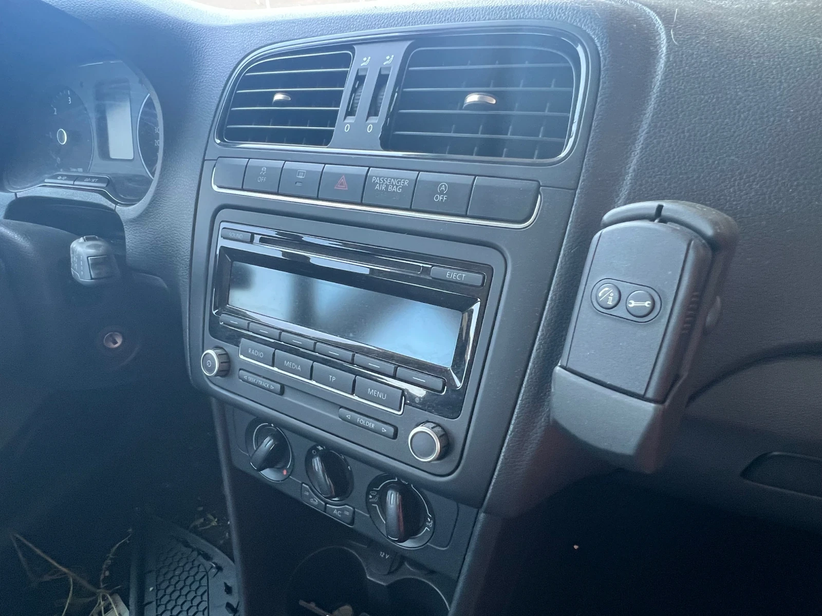 VW Polo 1.6TDI  - изображение 9