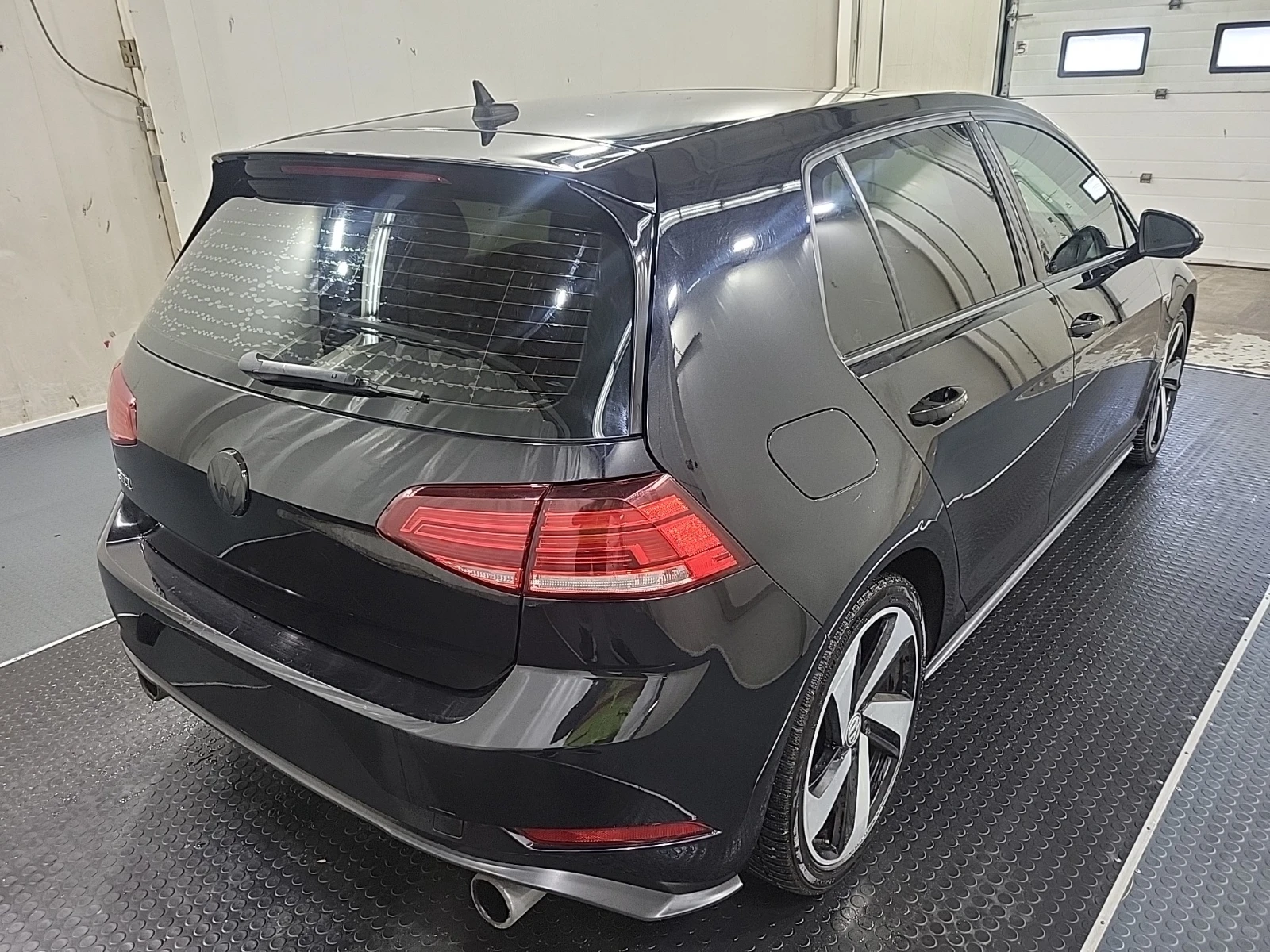 VW Golf * GTI* CARFAX *    | Mobile.bg   6