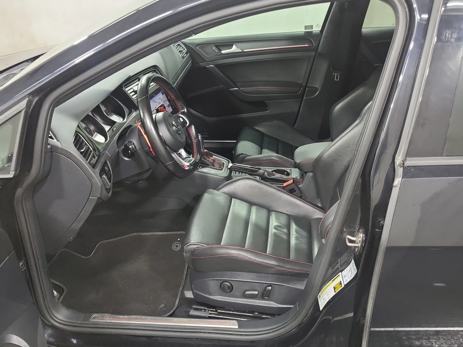 VW Golf * GTI* CARFAX *    | Mobile.bg   8