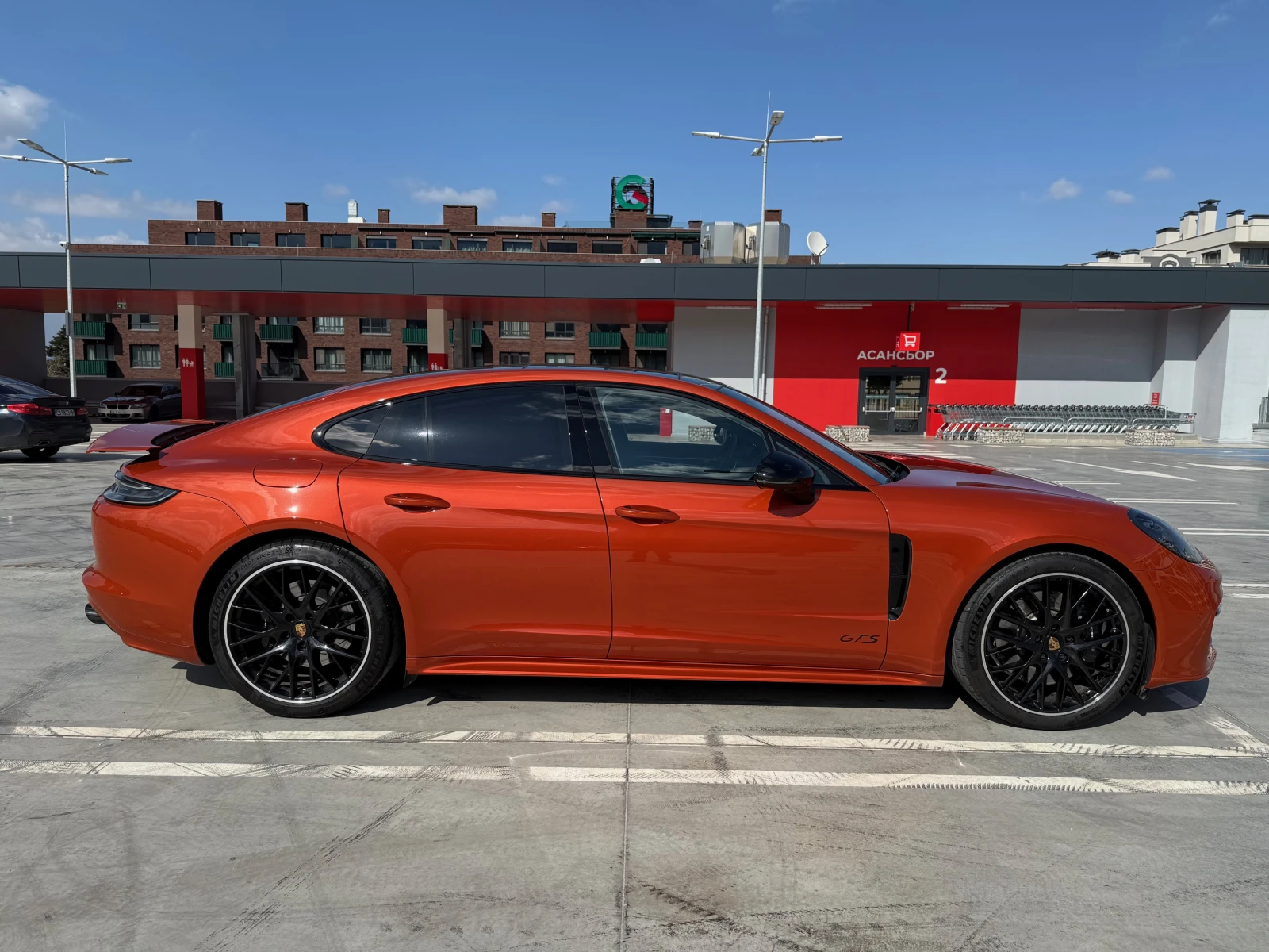 Porsche Panamera GTS - изображение 6