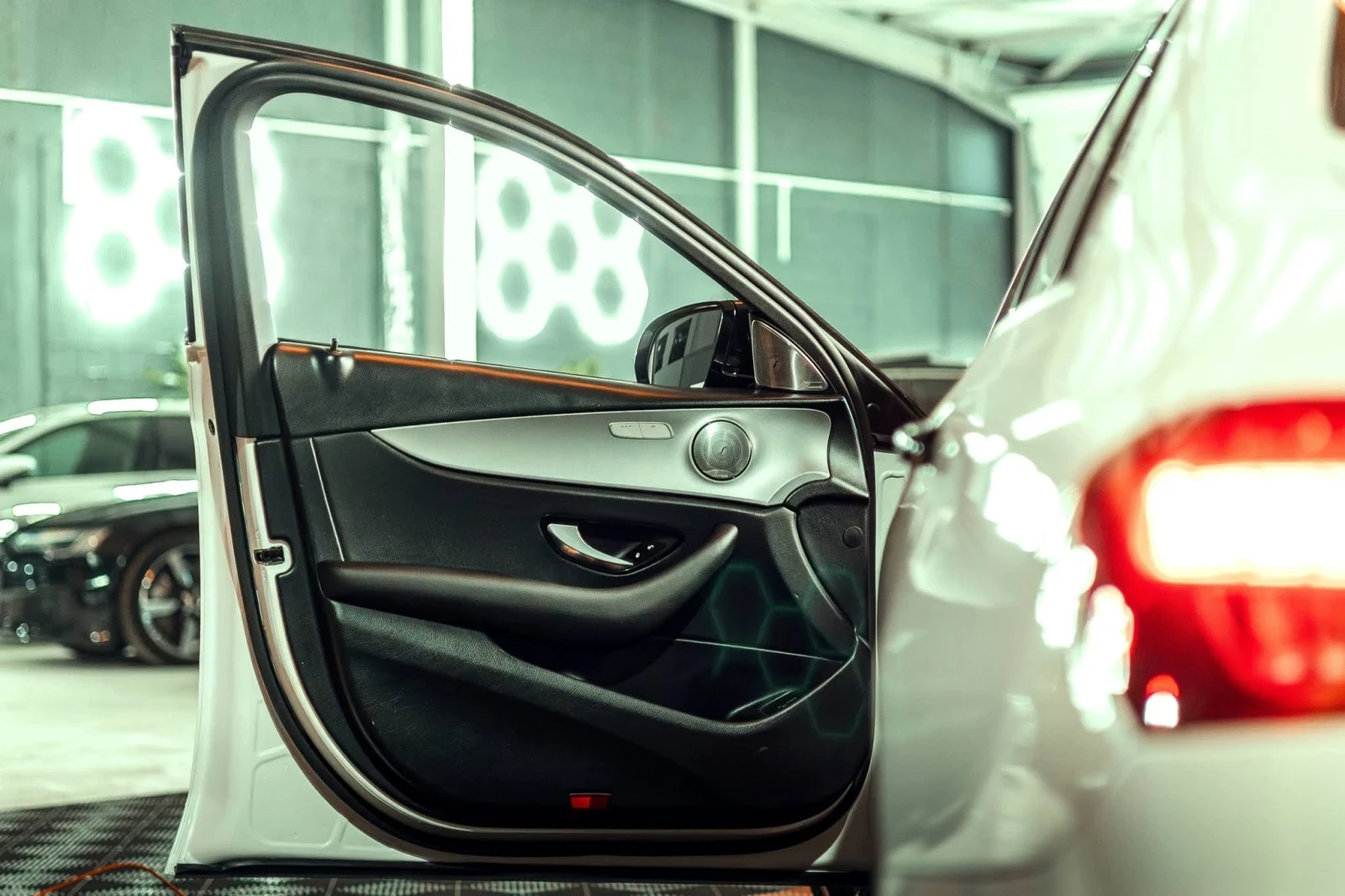 Mercedes-Benz E 220 D FULL AMG LINE FACELIFT BURMEISTER ������ 100% | Mobile.bg � ����������� 5