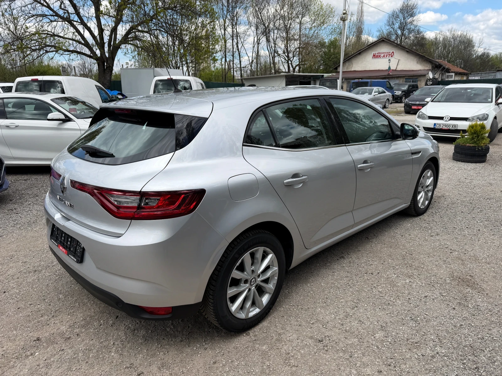 Renault Megane TCe* NAVI* LED, снимка 4 - Автомобили и джипове - 53035255