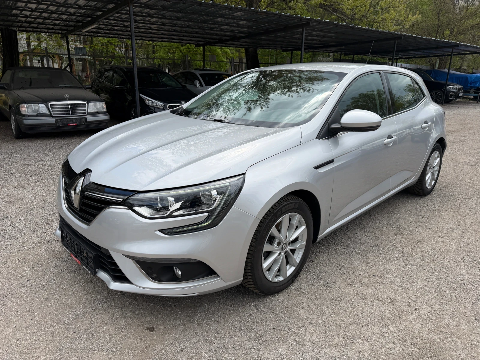 Renault Megane TCe* NAVI* LED
