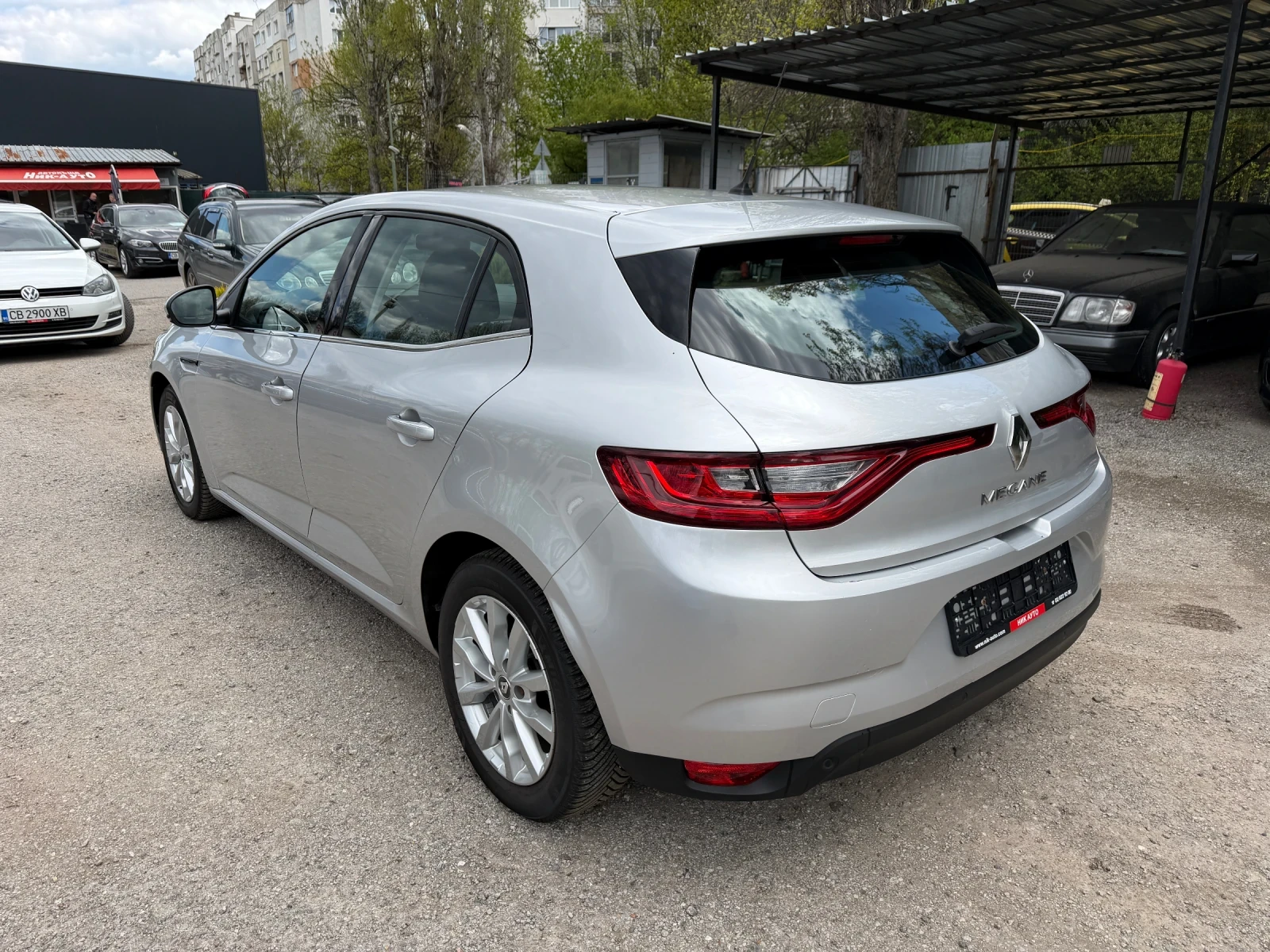 Renault Megane TCe* NAVI* LED, снимка 3 - Автомобили и джипове - 53035255