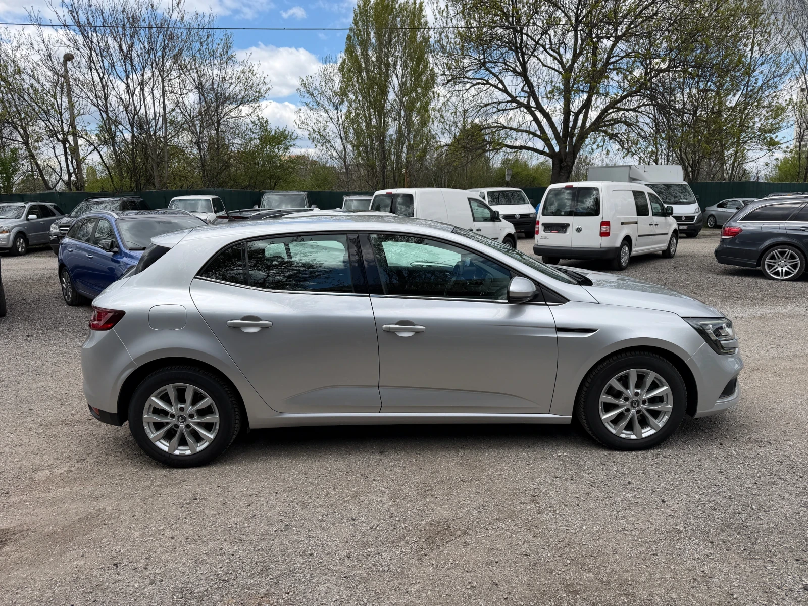 Renault Megane TCe* NAVI* LED, снимка 5 - Автомобили и джипове - 53035255