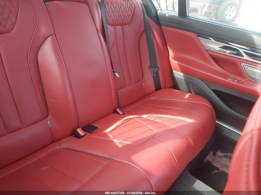 BMW 750 4.4l I xDrive | Mobile.bg � ����������� 8