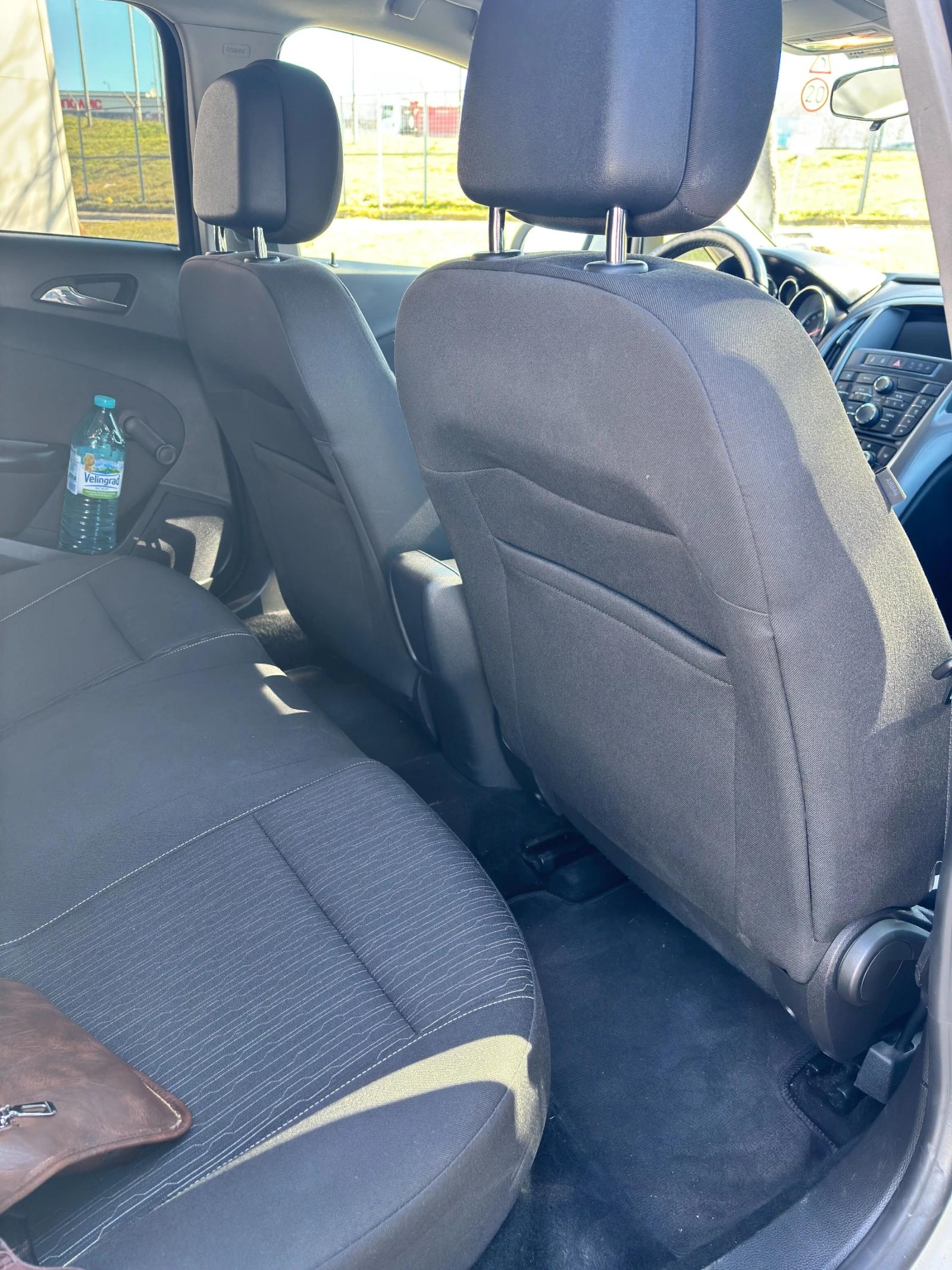 Opel Astra J 1.6 CDTI (110 Hp) Ecotec, снимка 13 - Автомобили и джипове - 53780630