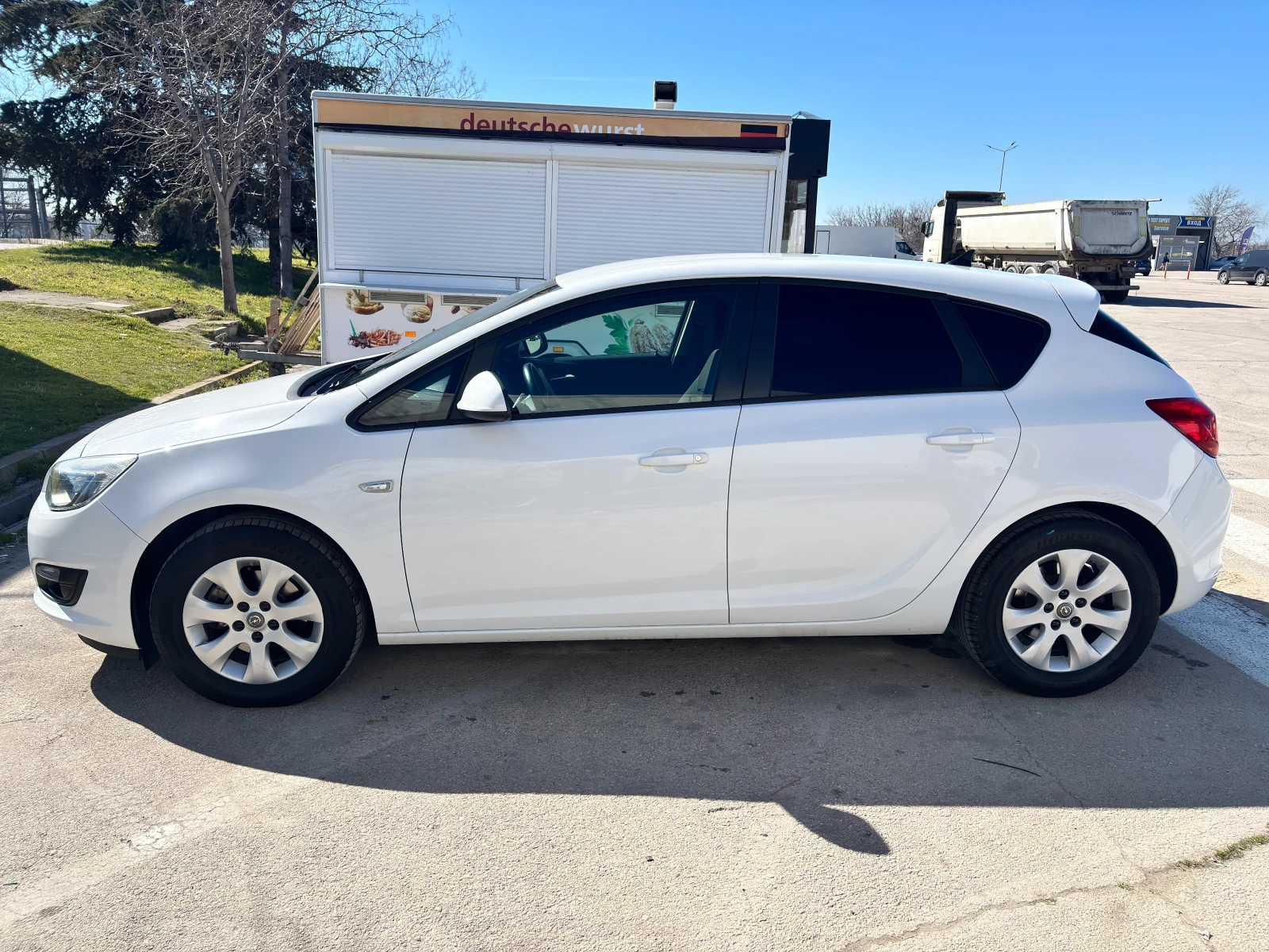 Opel Astra J 1.6 CDTI (110 Hp) Ecotec, снимка 2 - Автомобили и джипове - 53780630