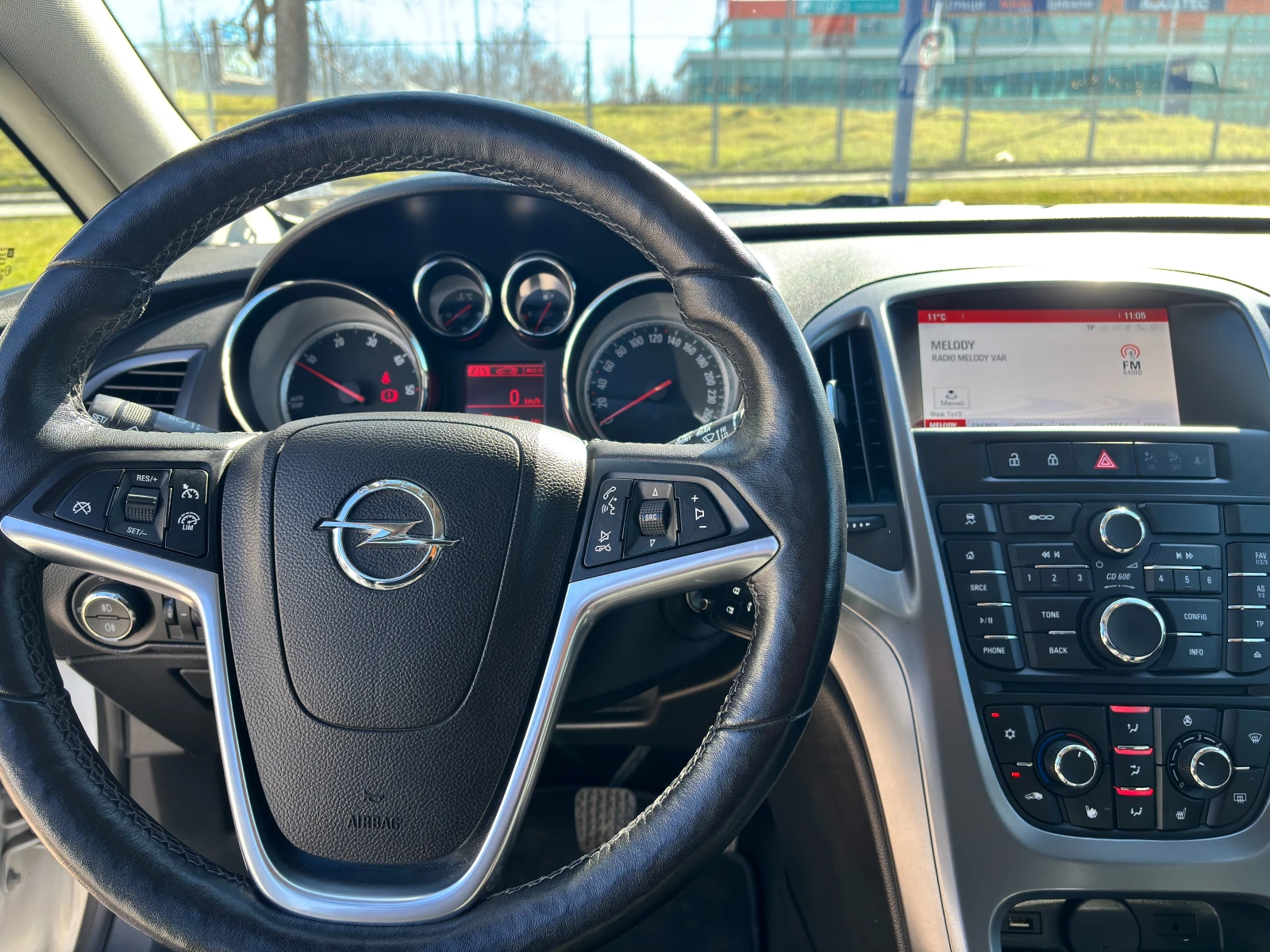 Opel Astra J 1.6 CDTI (110 Hp) Ecotec, снимка 11 - Автомобили и джипове - 53780630