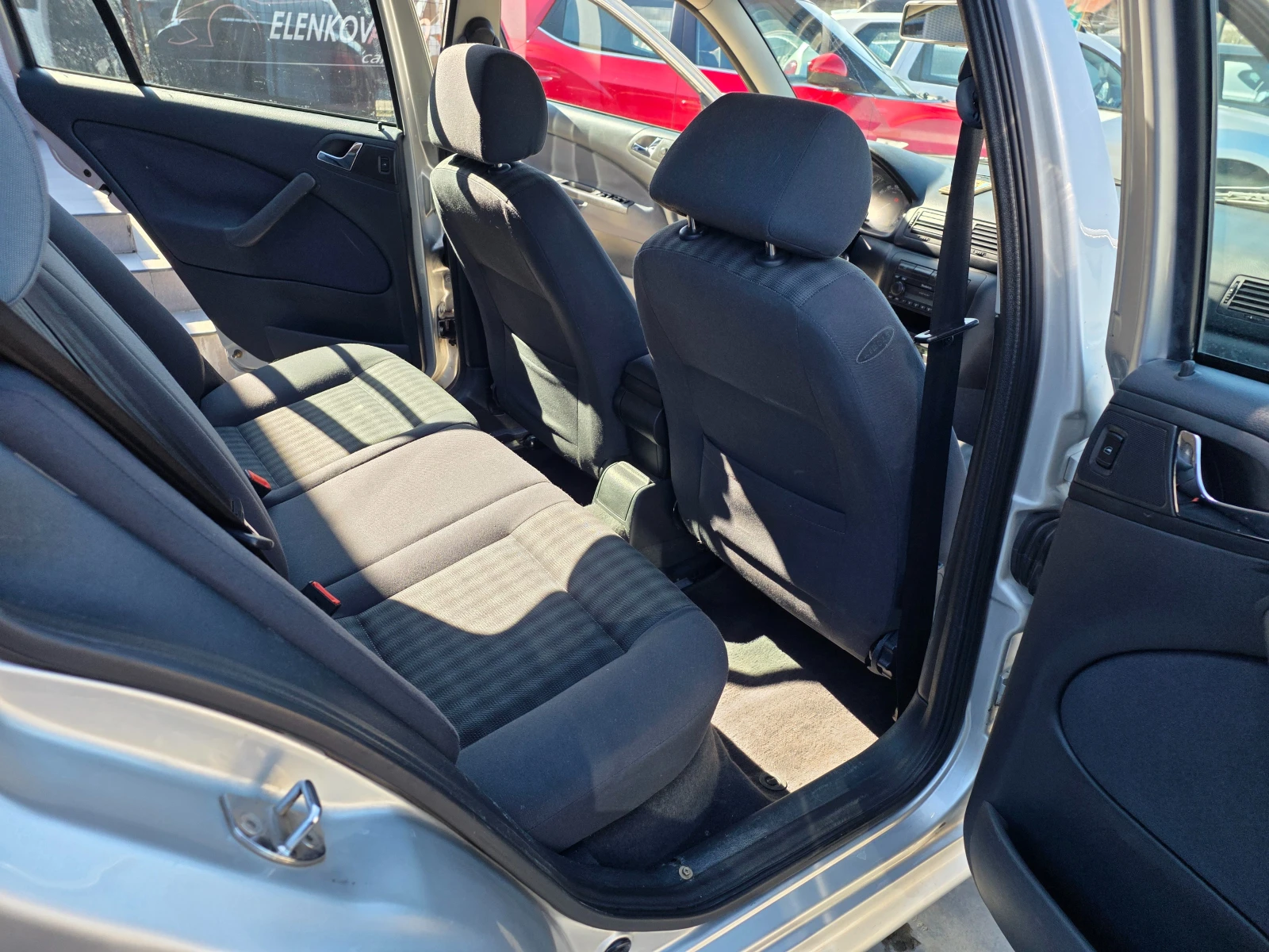 Skoda Octavia 1.9TDI-101к.с-4x4 КЛИМАТРОНИК 2005Г, снимка 15 - Автомобили и джипове - 53830287