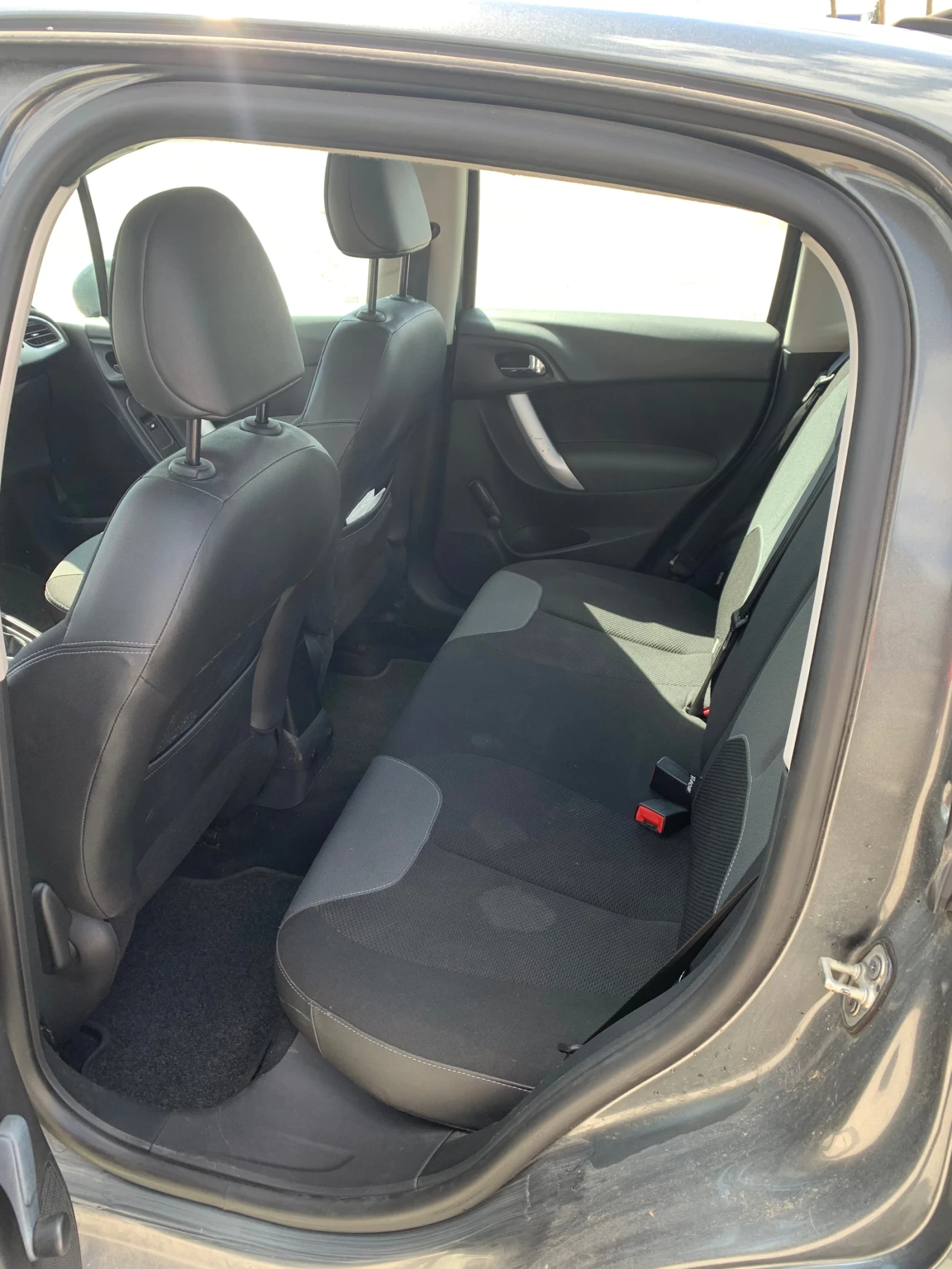 Citroen C3, снимка 12 - Автомобили и джипове - 54576428