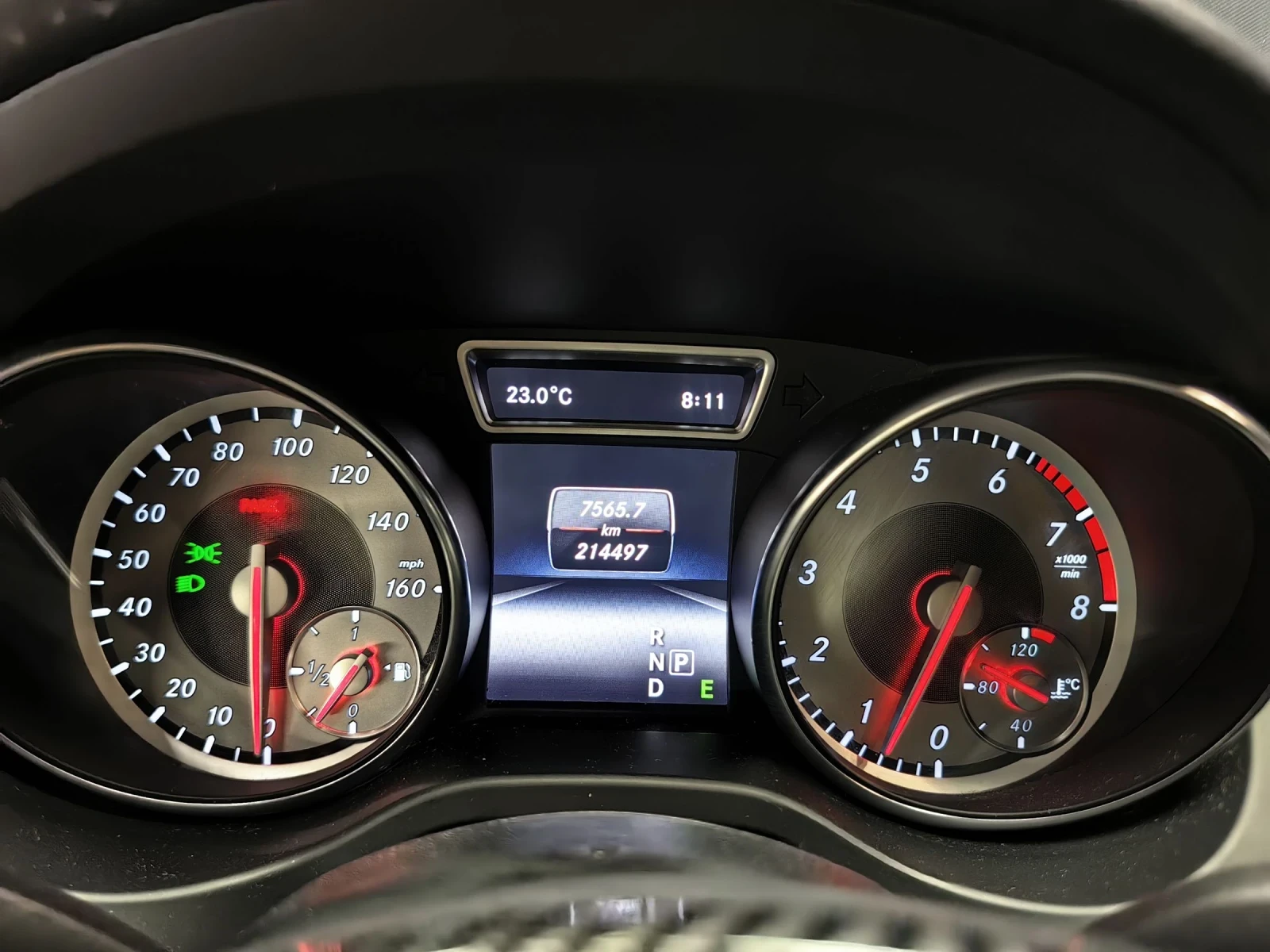 Mercedes-Benz CLA 250 4-MATIC* AMG* ПАНО* CARBON* MEMORY* НАВИ* ПОДГРЕВ*, снимка 11 - Автомобили и джипове - 54712859