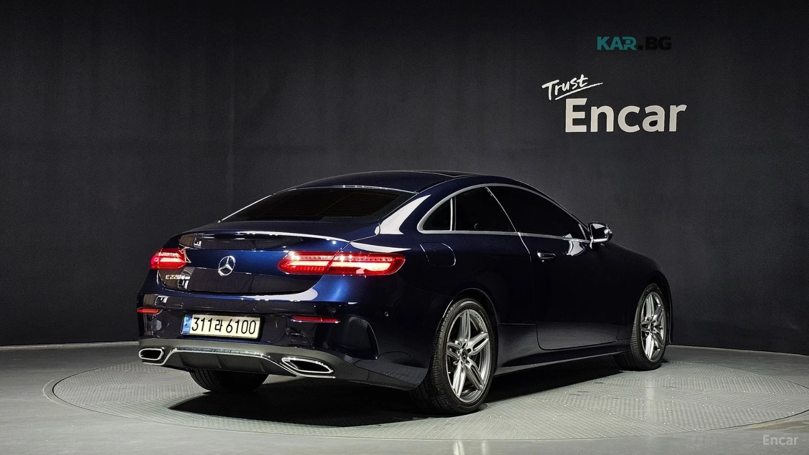 Mercedes-Benz E 220 AMG* DIGITAL* HEADUP* ПАМЕТ* BURMESTER* КАМЕРА, снимка 2 - Автомобили и джипове - 54792861