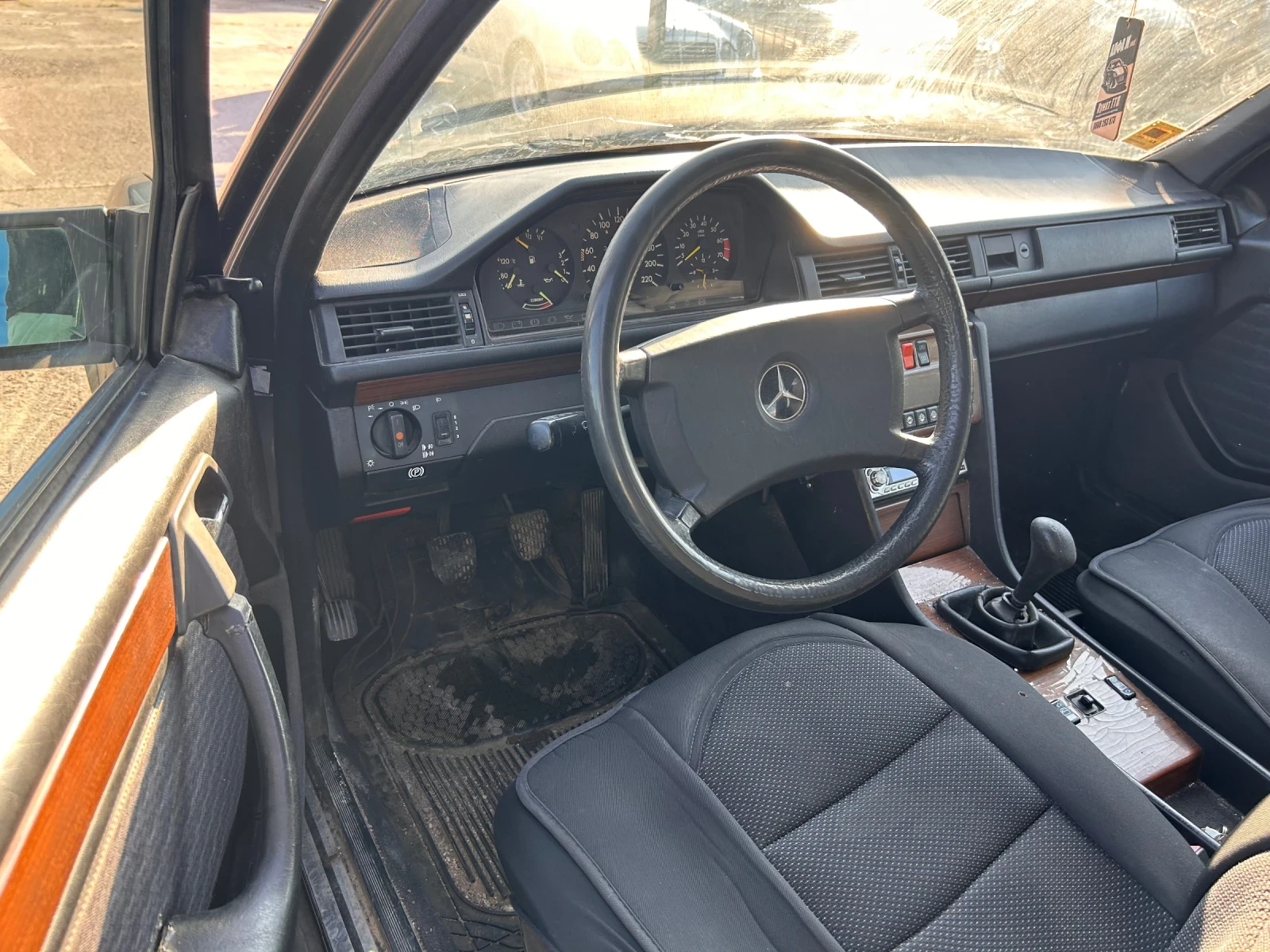 Mercedes-Benz 124, снимка 5 - Автомобили и джипове - 54811266