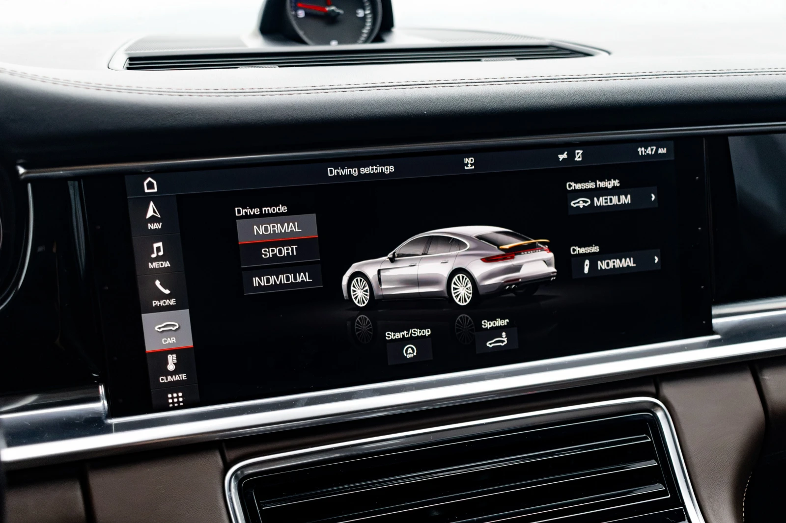 Porsche Panamera * 971 4S* Pano* Matrix* Distronic* Navi* BOSE* , снимка 14 - Автомобили и джипове - 55323764