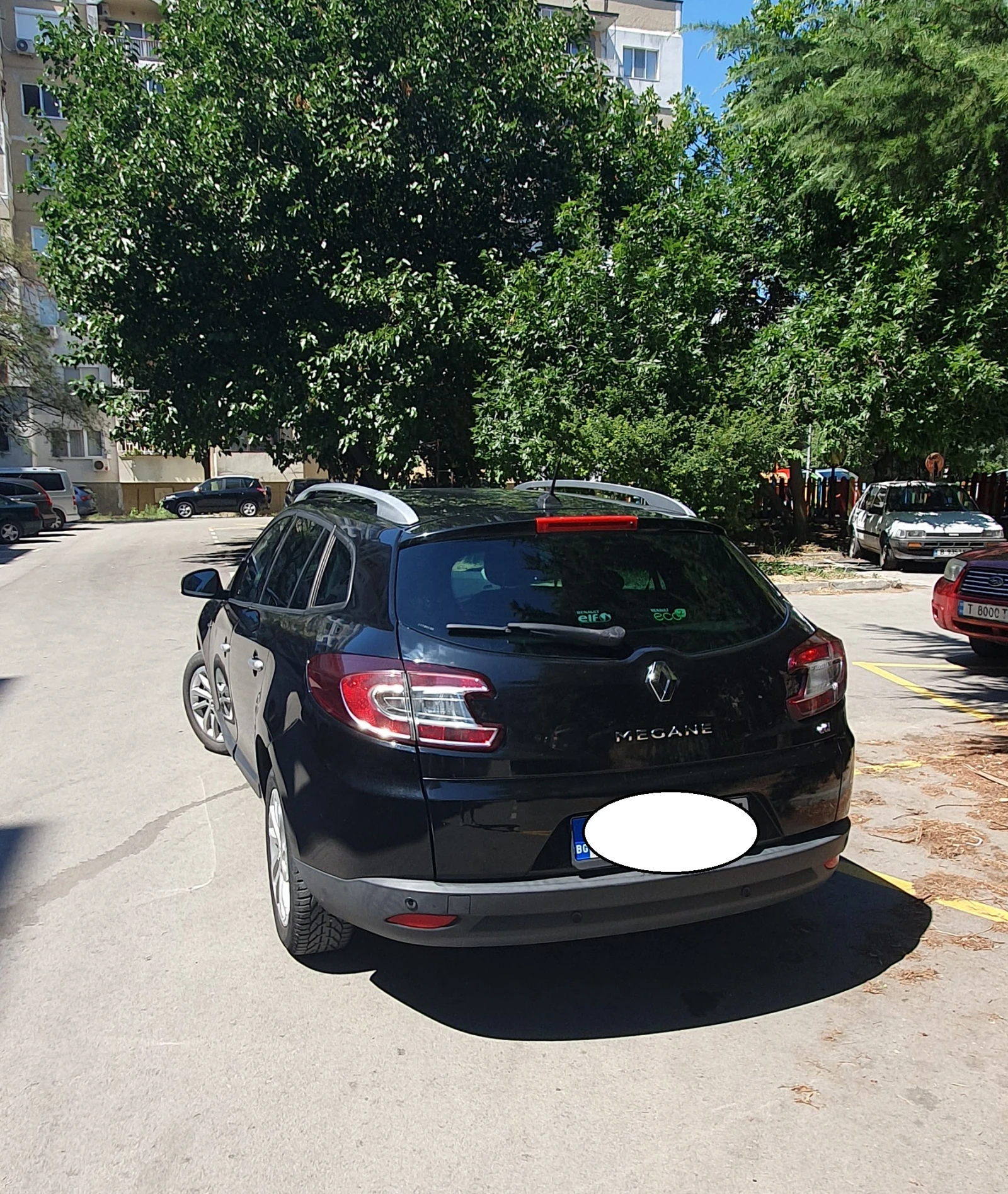 Renault Megane Grandtour, снимка 2 - Автомобили и джипове - 55631572