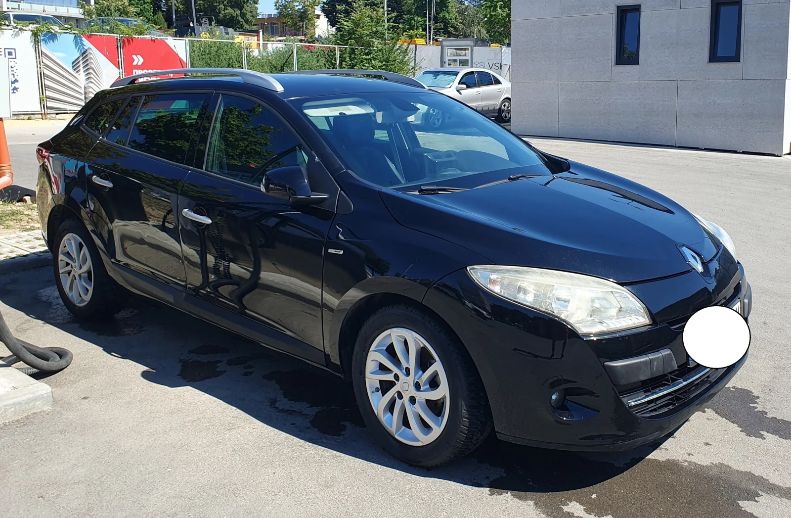 Renault Megane Grandtour, снимка 4 - Автомобили и джипове - 55631572