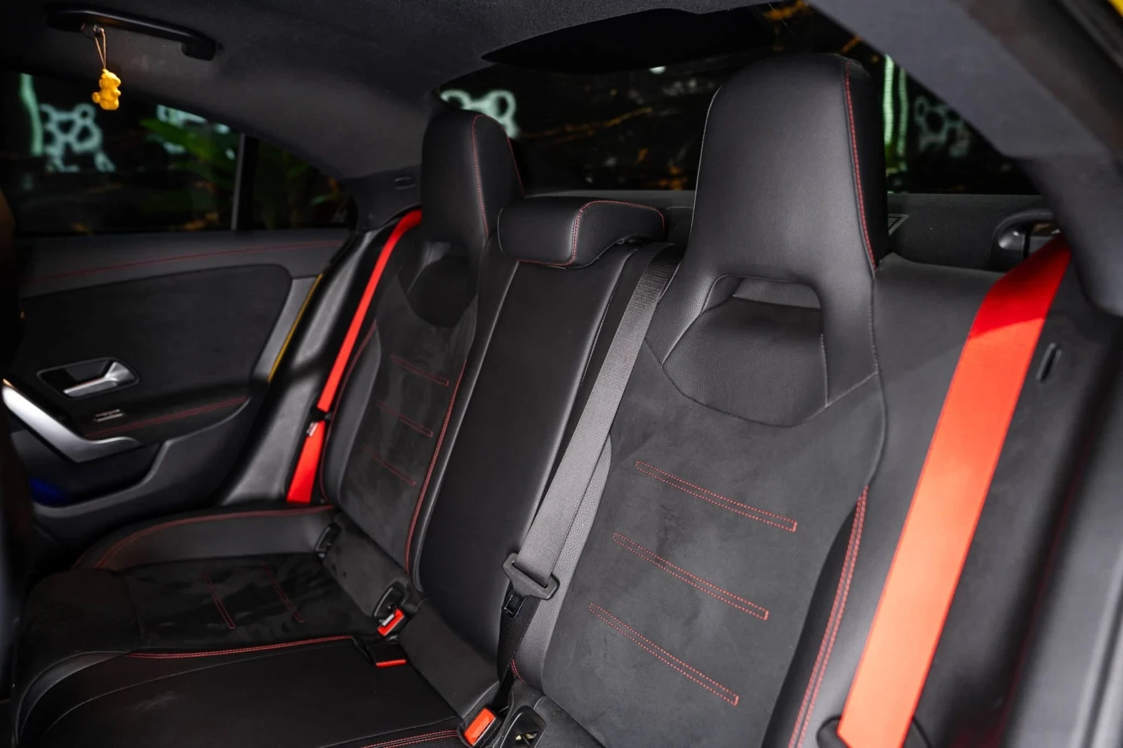 Mercedes-Benz CLA 350 AMG, снимка 12 - Автомобили и джипове - 55754940