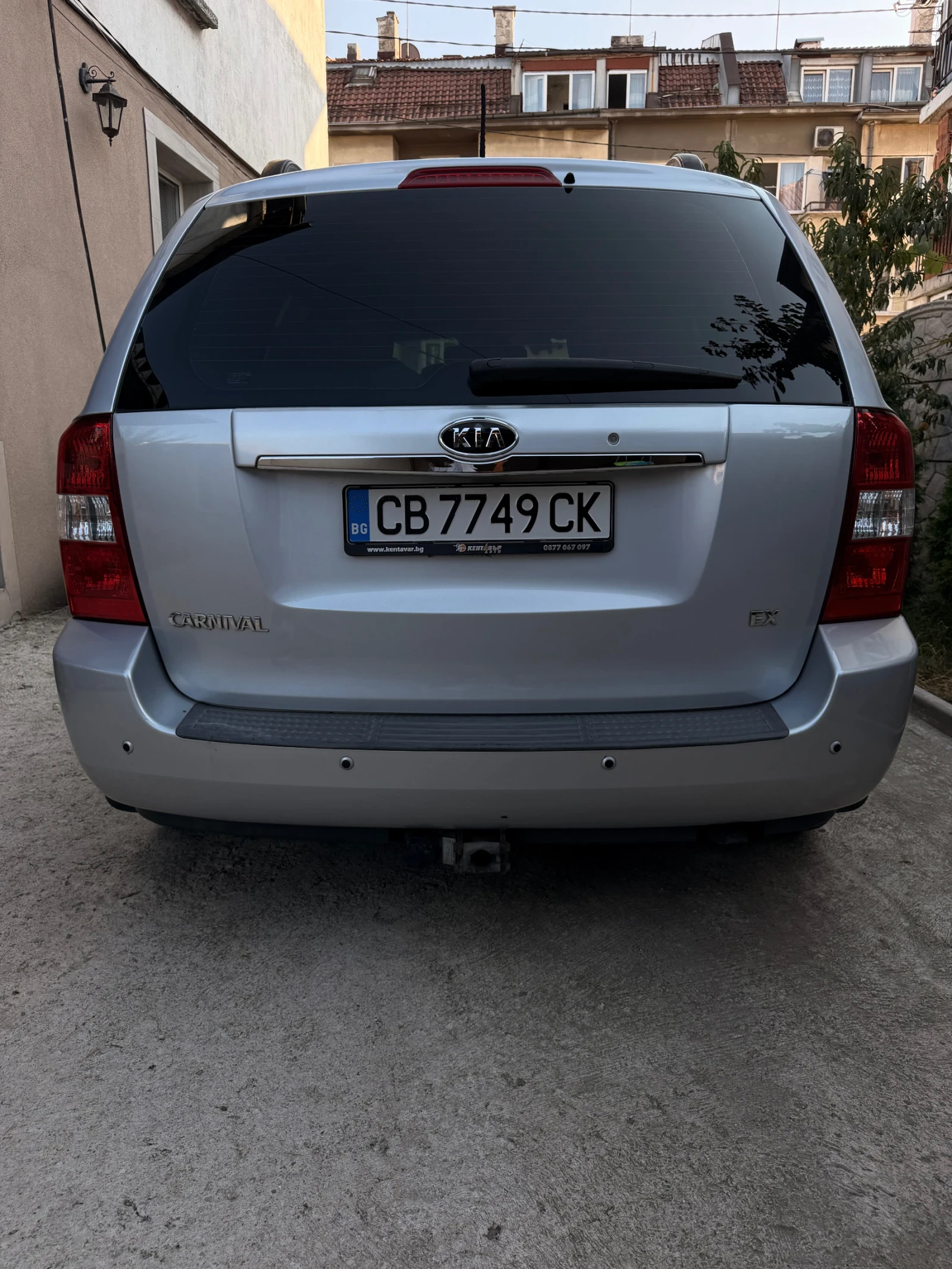 Kia Carnival Kia Carnival 2.9 CRDI 185kc, снимка 2 - Автомобили и джипове - 55793794