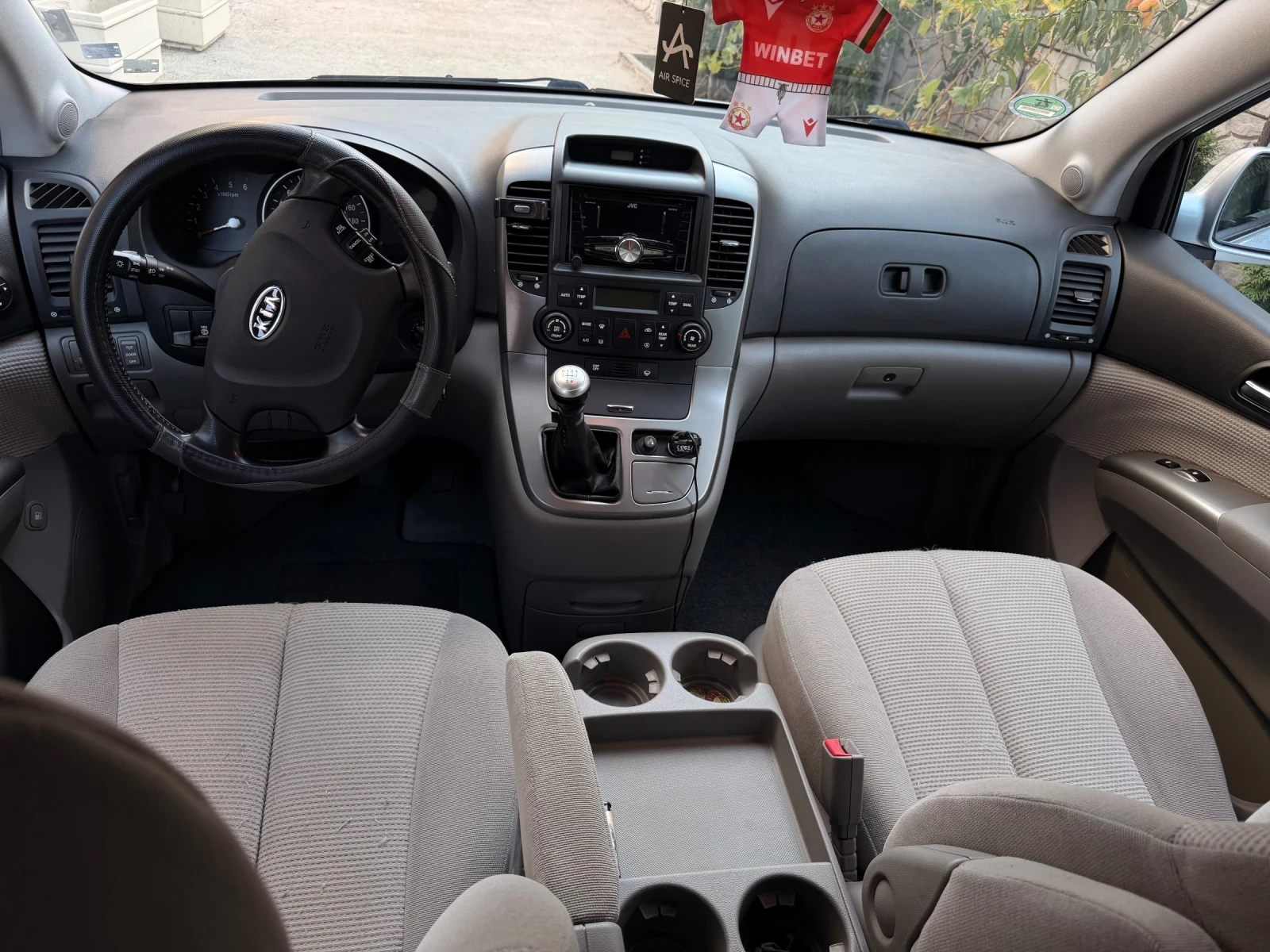 Kia Carnival Kia Carnival 2.9 CRDI 185kc, снимка 10 - Автомобили и джипове - 55793794