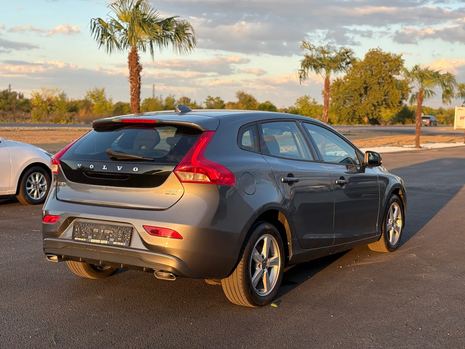 Volvo V40 2.0 D2 120�� 6�� NAVI EURO6B | Mobile.bg � ����������� 5