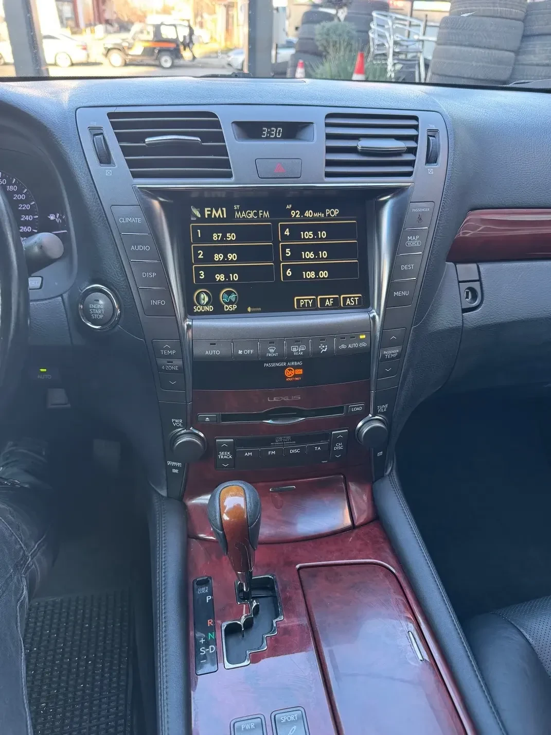 Lexus LS 460, снимка 8 - Автомобили и джипове - 56669846