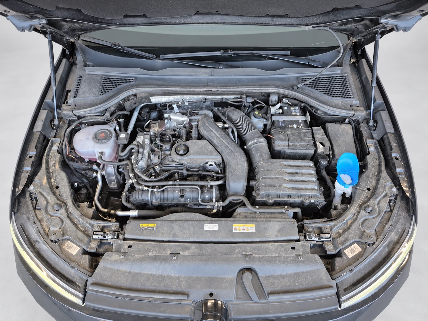 VW Passat 1.5 eTSI 110 kW Business , снимка 10 - Автомобили и джипове - 56723109
