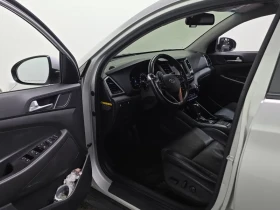 Hyundai Tucson 2.0 2Wd Premium, снимка 10