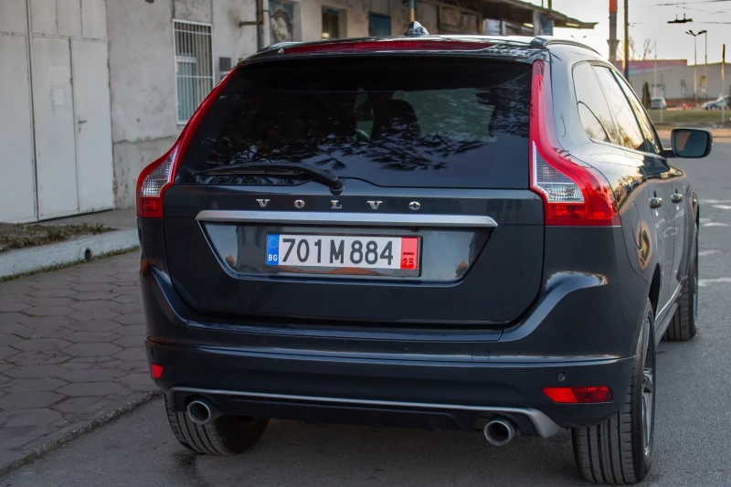 Volvo XC60 Volvo xc60/D5/swiss/R DESIGN/топ, снимка 8 - Автомобили и джипове - 49425455