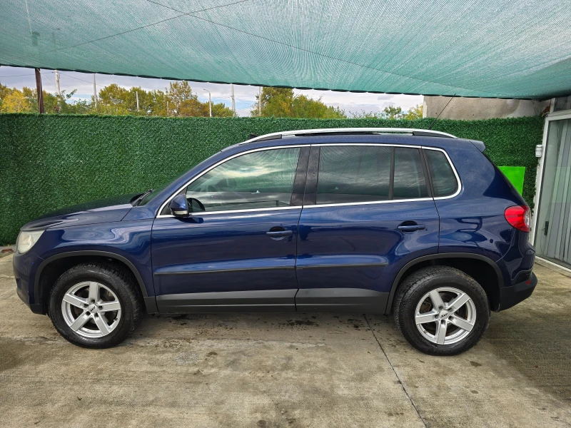 VW Tiguan 2.0TSI* 4&#215;4* ПАНОРАМА * КАМЕРА , снимка 2 - Автомобили и джипове - 52004364