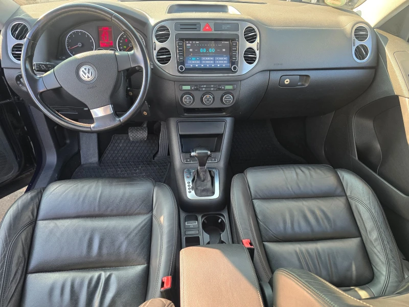 VW Tiguan 2.0TSI* 4&#215;4* ПАНОРАМА * КАМЕРА , снимка 9 - Автомобили и джипове - 52004364