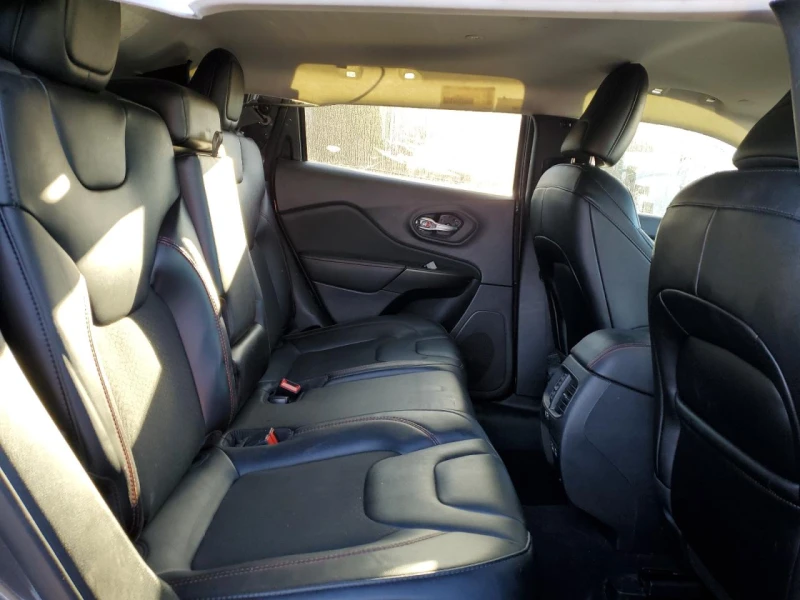 Jeep Cherokee TRAILHAWK/ГРАДУШКА/* АВТОКРЕДИТ, снимка 11 - Автомобили и джипове - 52522905