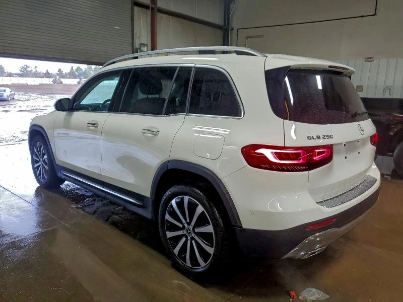 Mercedes-Benz GLB 250 4MATIC* ДИСТРОНИК* 360* ПОДГРЕВ* , снимка 2 - Автомобили и джипове - 53287504