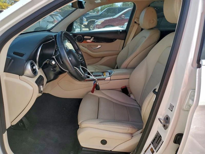 Mercedes-Benz GLC 300  - изображение 7