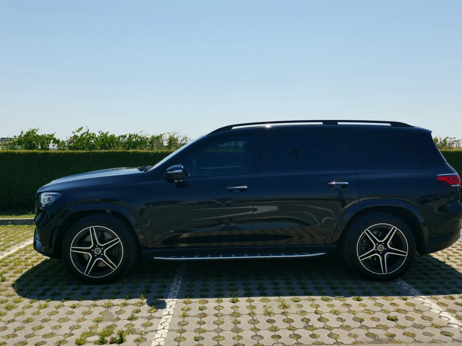 Mercedes-Benz GLS 400 AMG Line - изображение 2