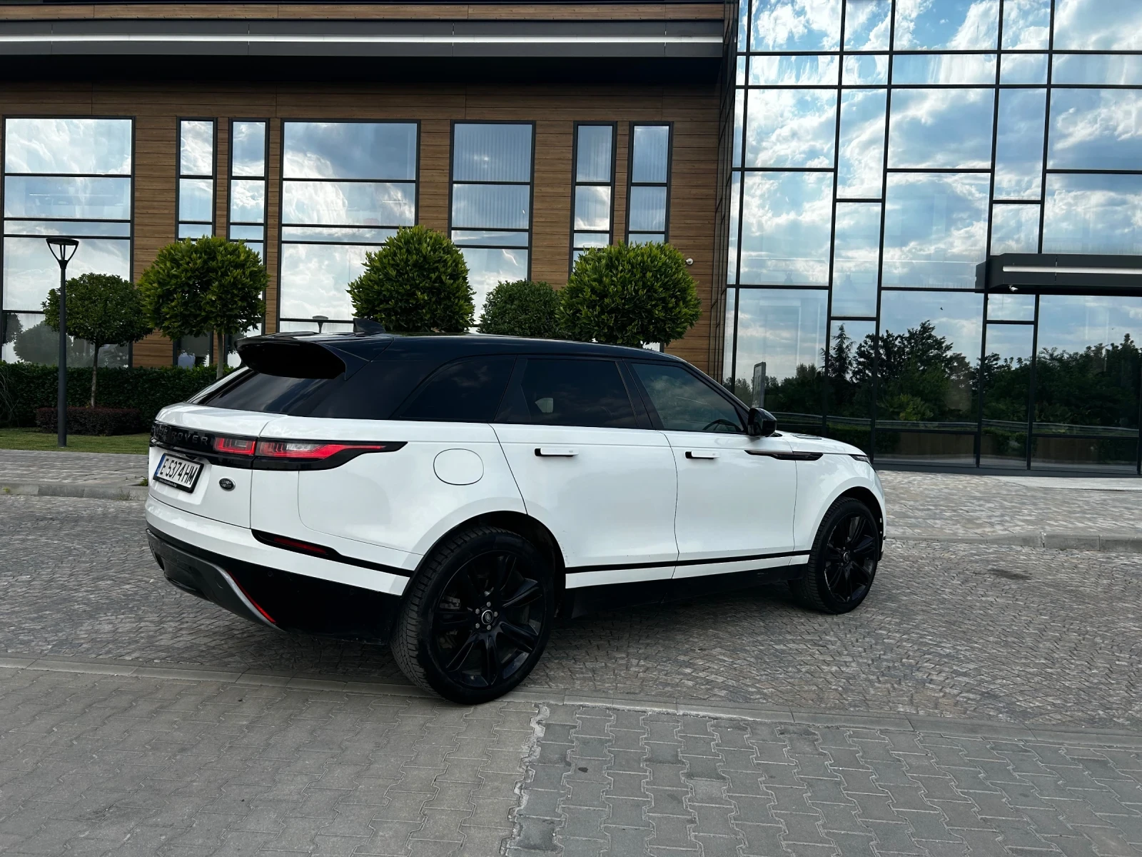 Land Rover Range Rover Velar D240 HSE - изображение 4