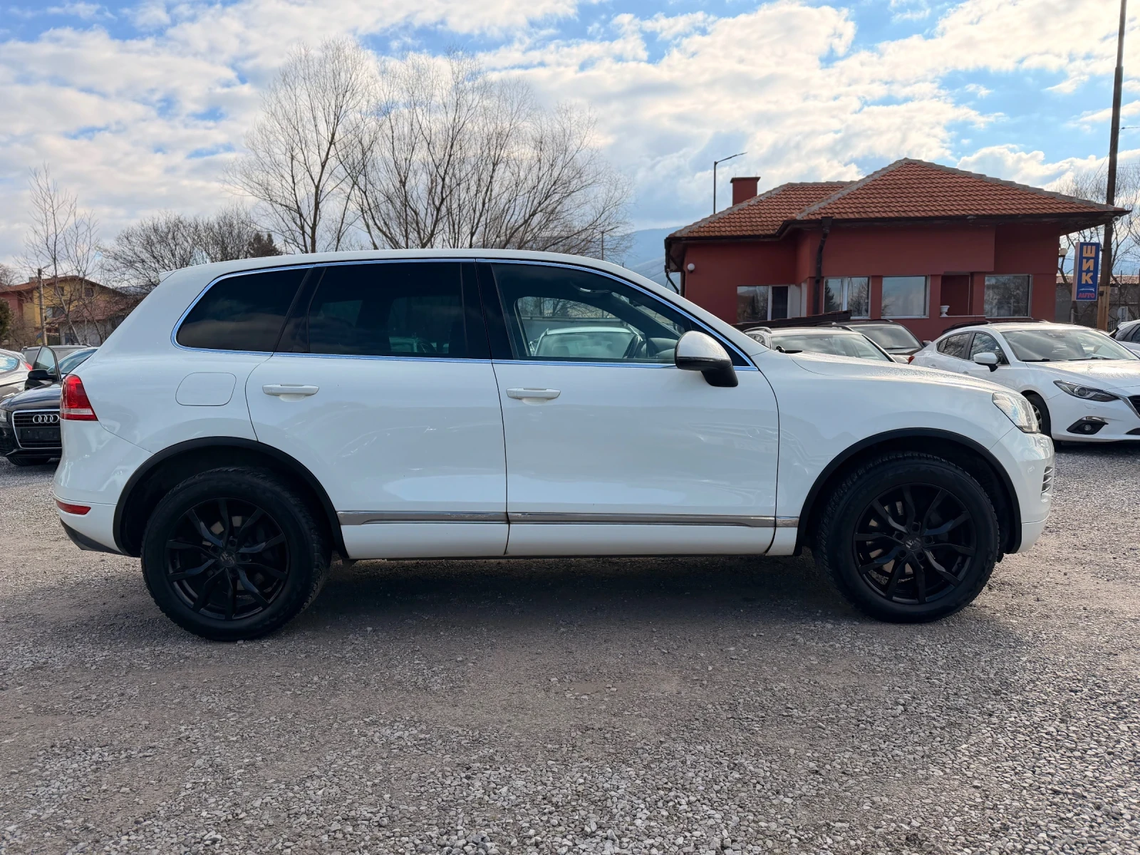 VW Touareg 3.0 TDI V6 239kc  - изображение 8