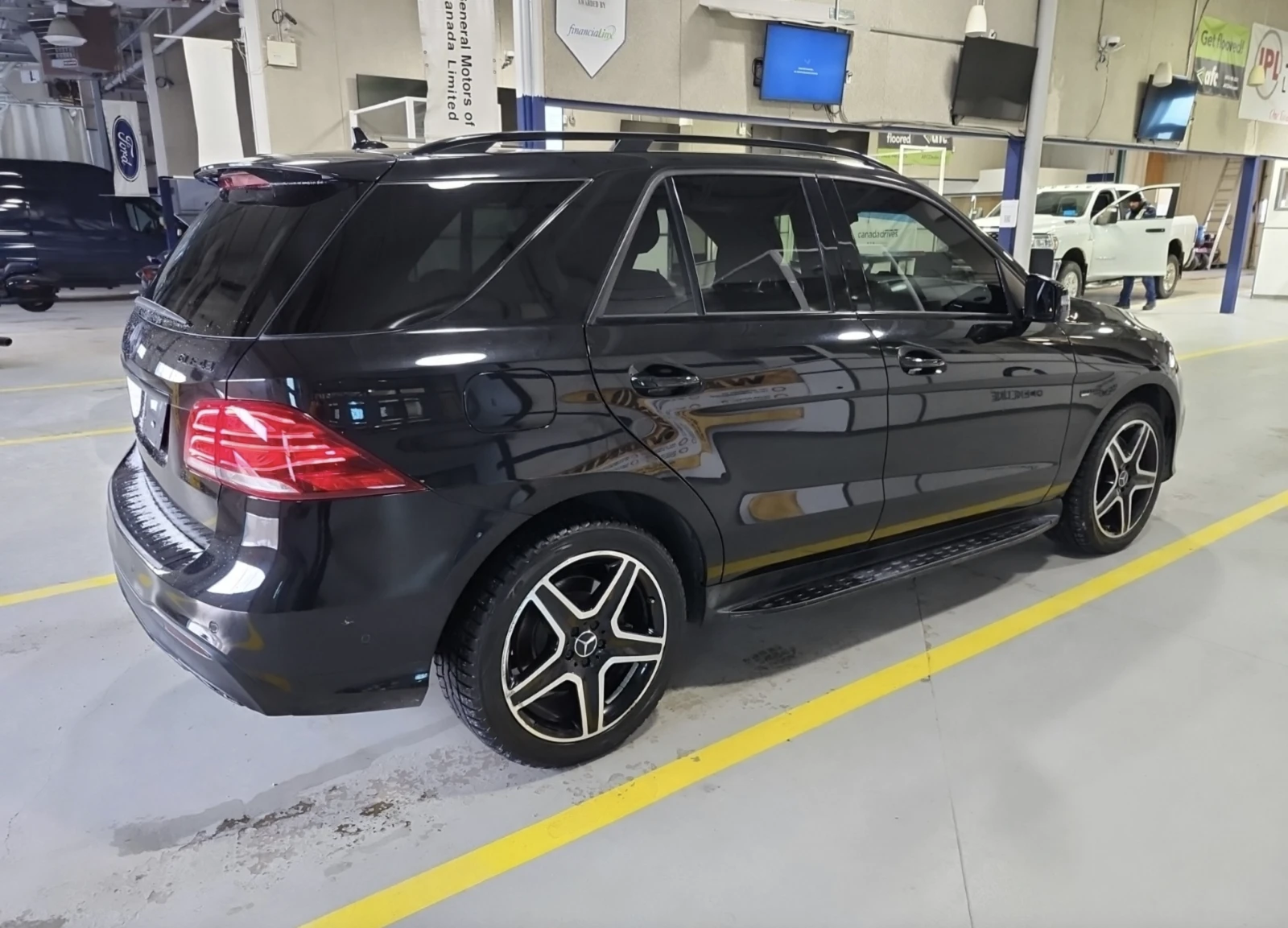 Mercedes-Benz GLE 43 AMG АВТОКРЕДИТ* ЦЕНА БЕЗ АНАЛОГ*  - изображение 3