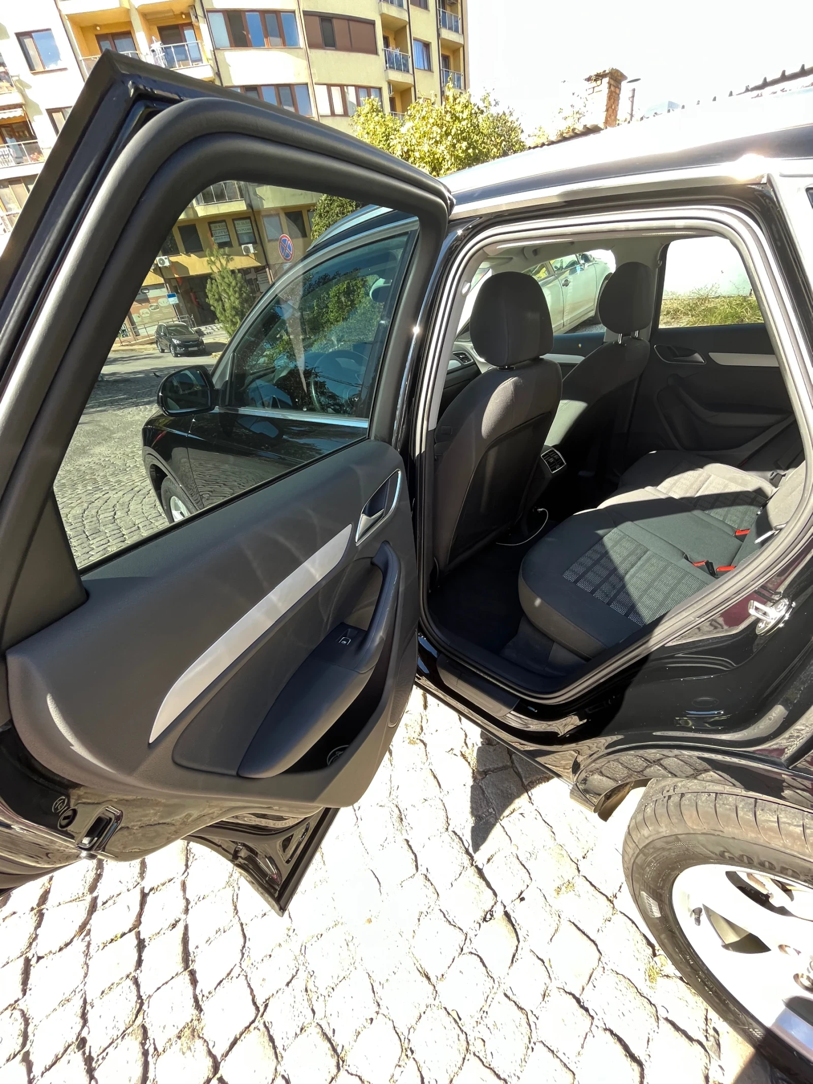 Audi Q3, снимка 11 - Автомобили и джипове - 53955857