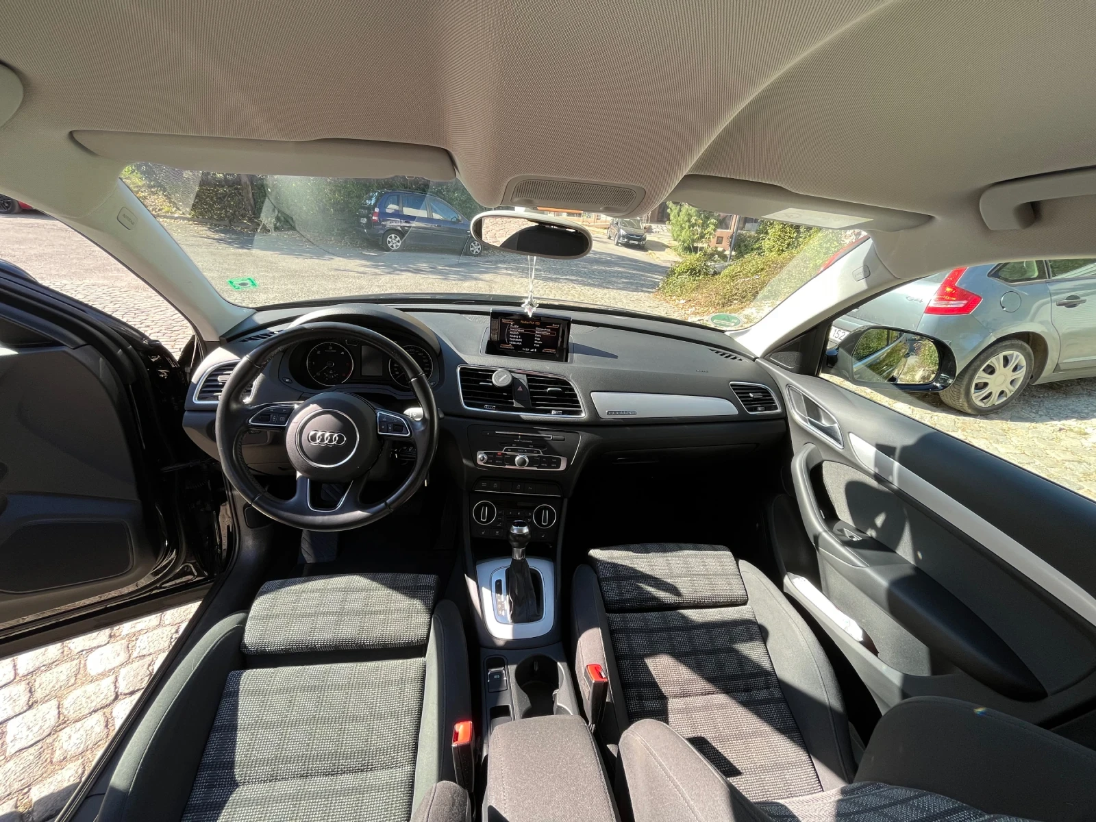 Audi Q3, снимка 9 - Автомобили и джипове - 53955857