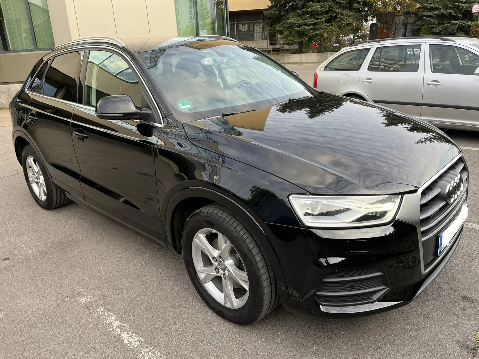 Audi Q3, снимка 4 - Автомобили и джипове - 53955857