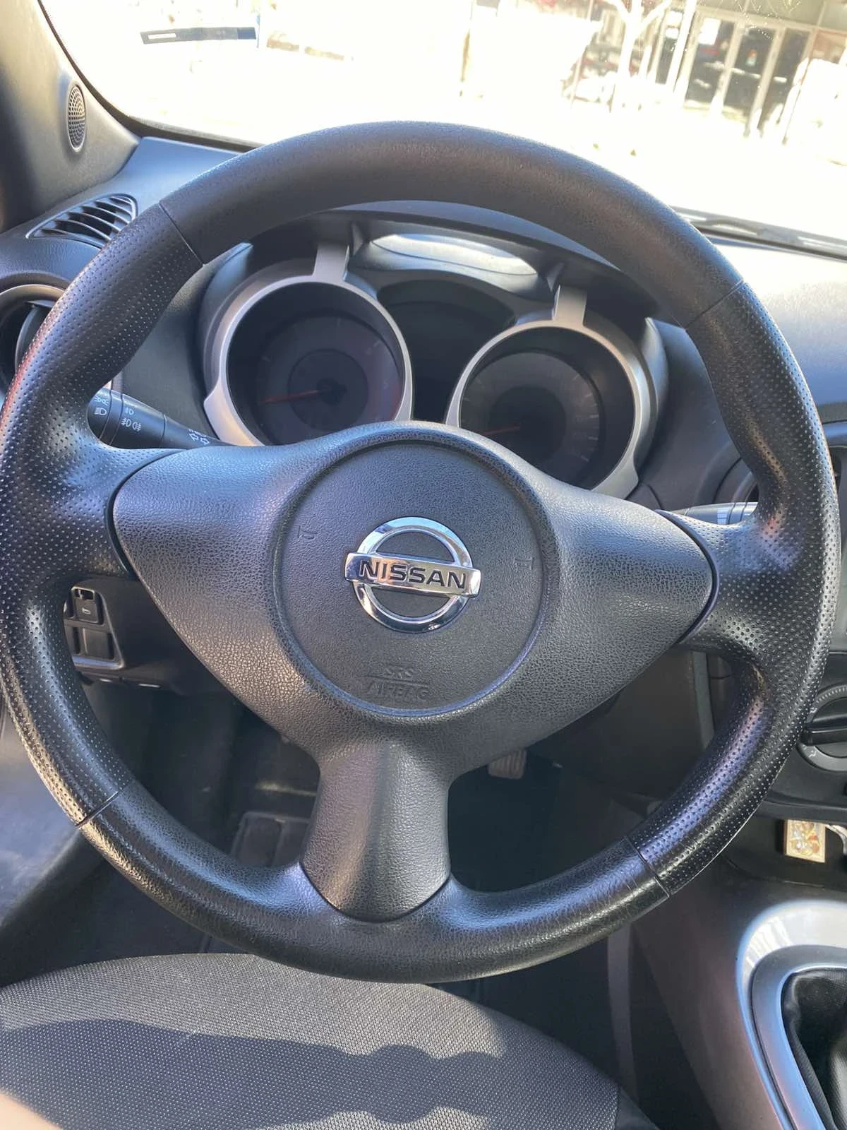 Nissan Juke, снимка 8 - Автомобили и джипове - 54112343