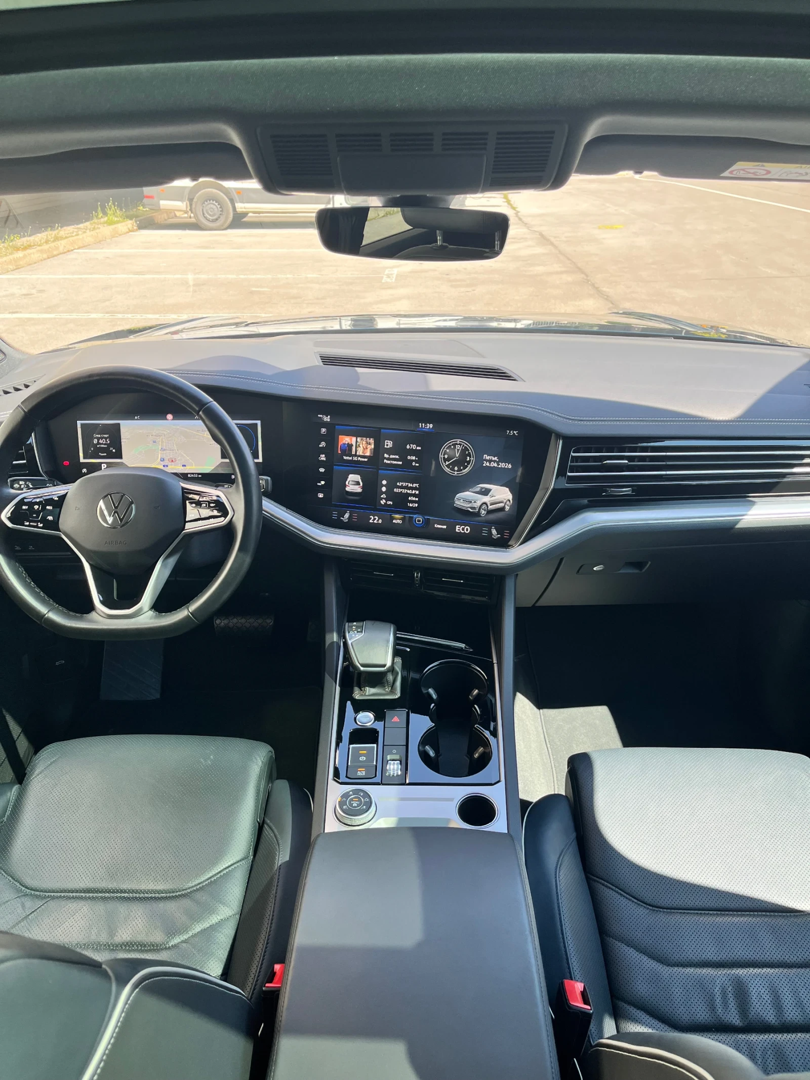 VW Touareg Elegance 3.0TFSI V6 4Motion, снимка 5 - Автомобили и джипове - 54555352