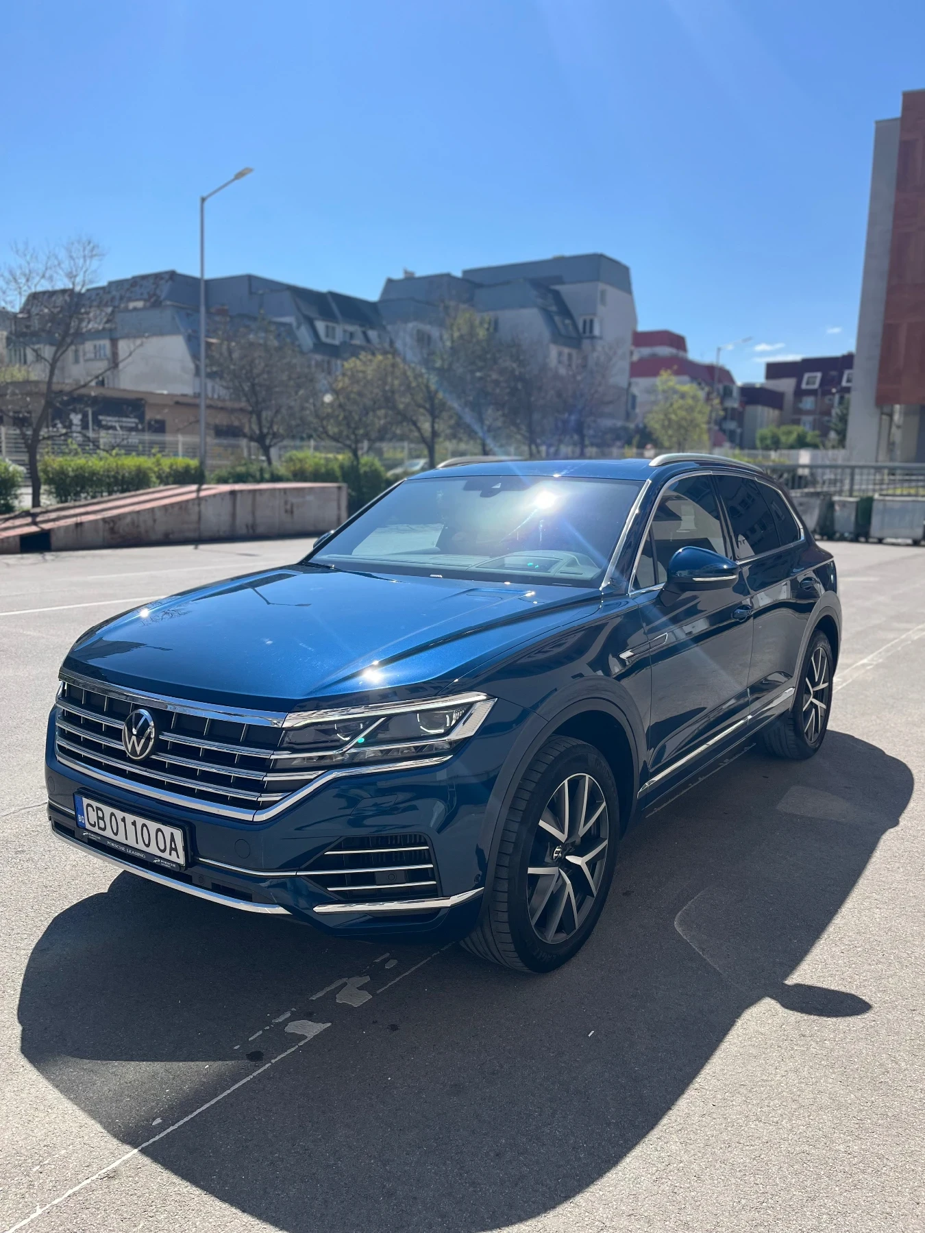 VW Touareg Elegance 3.0TFSI V6 4Motion, снимка 2 - Автомобили и джипове - 54555352
