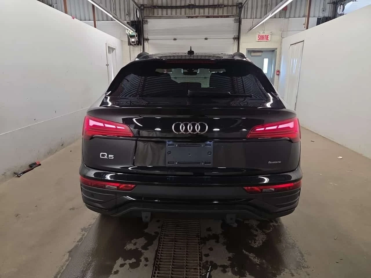 Audi Q5 Sportback * TECHNIK * CARFAX * Без инциденти * , снимка 5 - Автомобили и джипове - 54676420