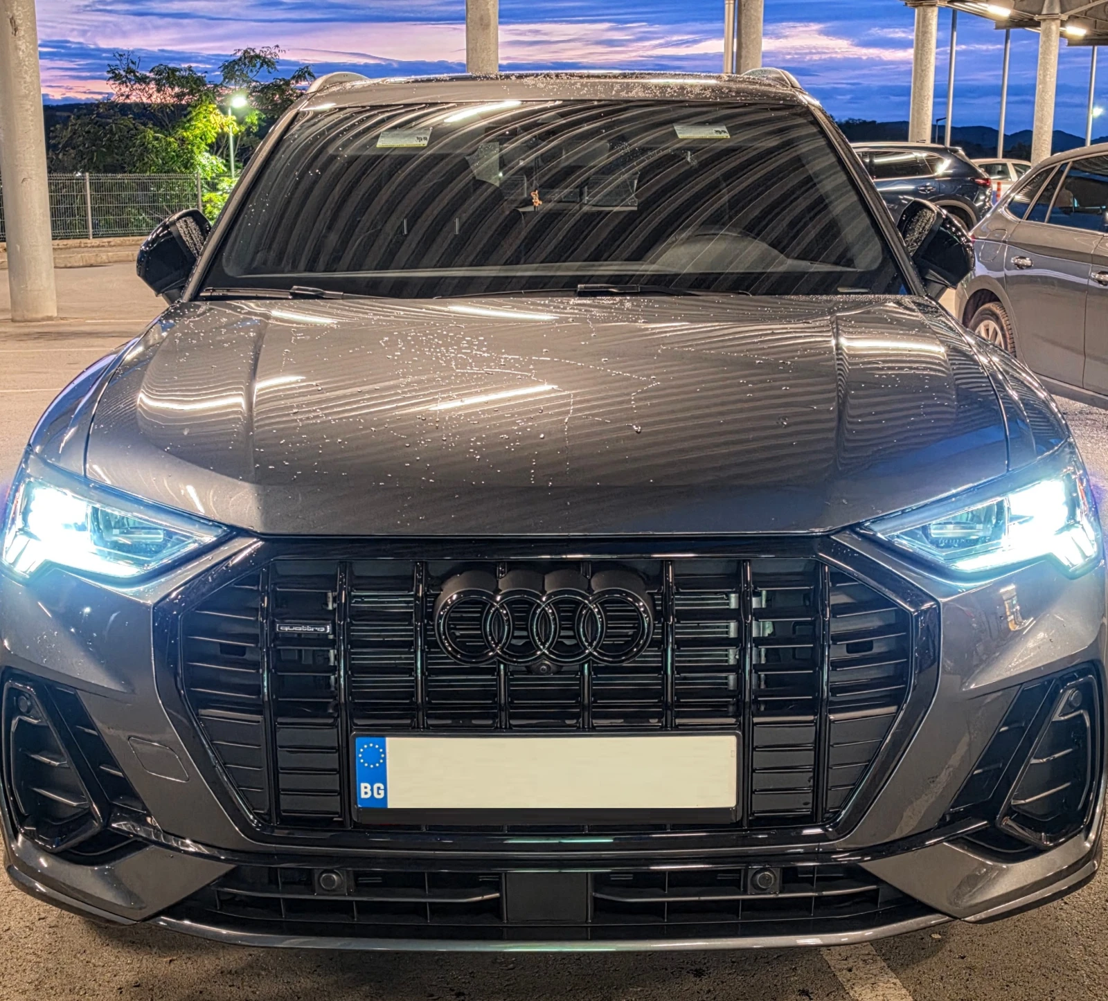 Audi Q3 45TFSI Quattro S-Line - Black Optic