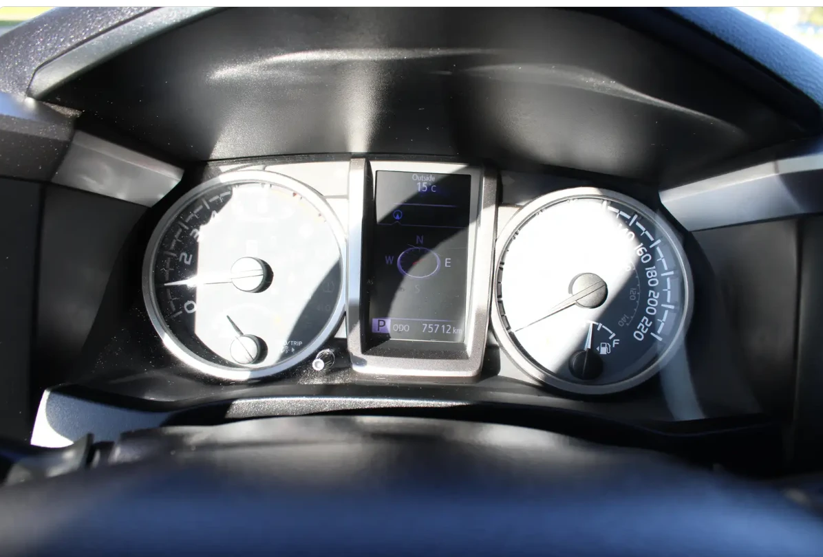 Toyota Tacoma NIGHTSHADE | 360 , снимка 11 - Автомобили и джипове - 54719062
