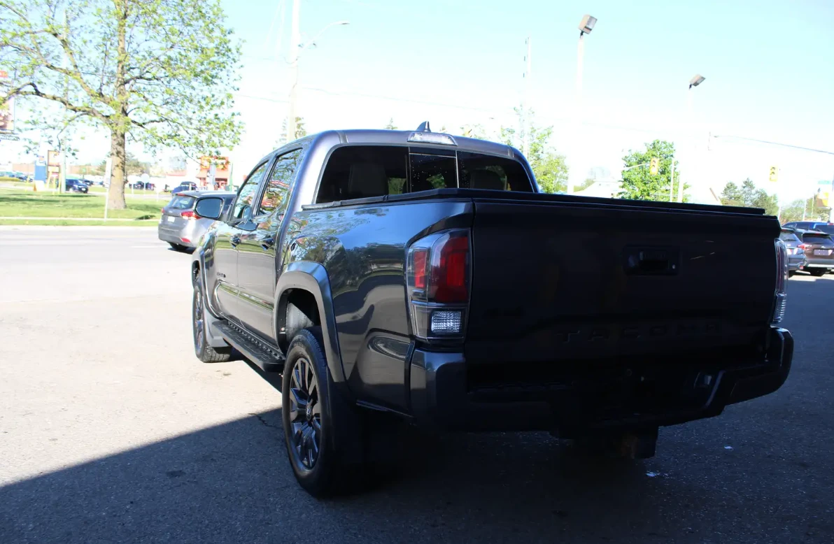Toyota Tacoma NIGHTSHADE | 360 , снимка 7 - Автомобили и джипове - 54719062