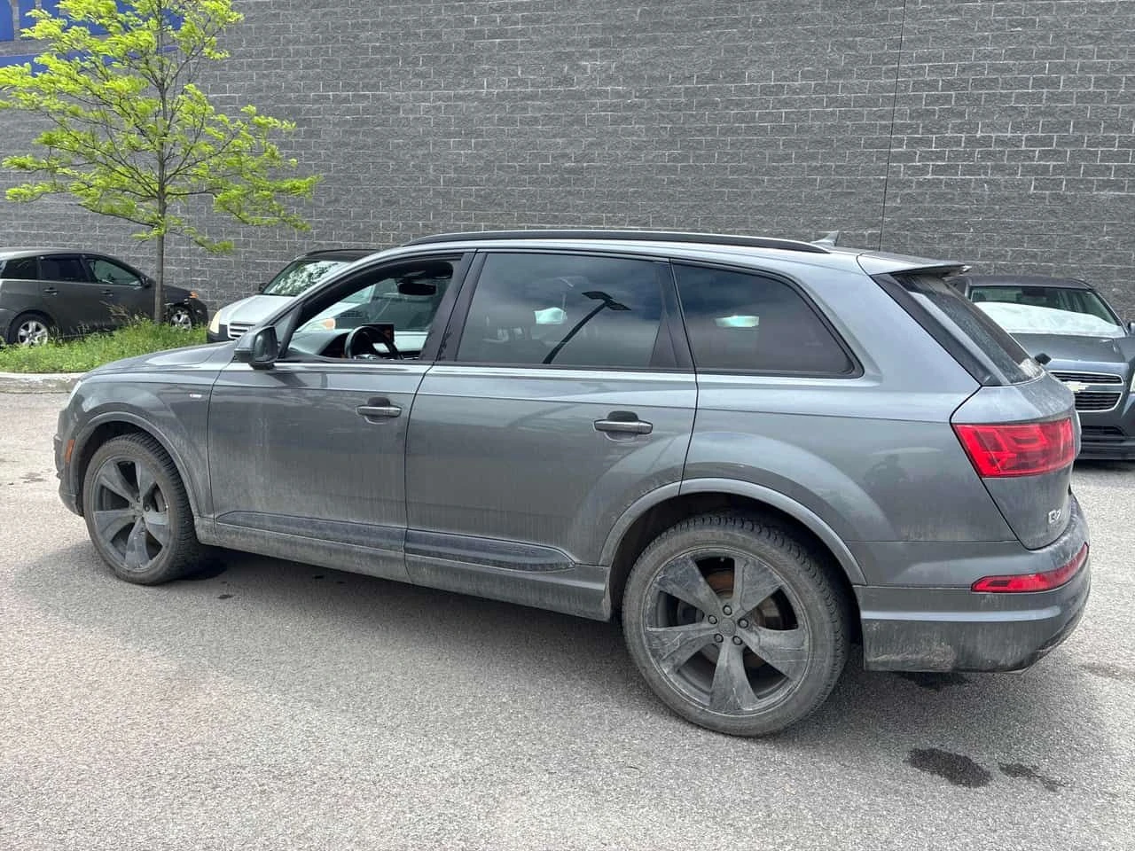 Audi Q7 MATRIX * ДИСТРОНИК* 360 КАМЕРА* ОБДУХВАНЕ* ПАНОРАМ, снимка 3 - Автомобили и джипове - 54888042